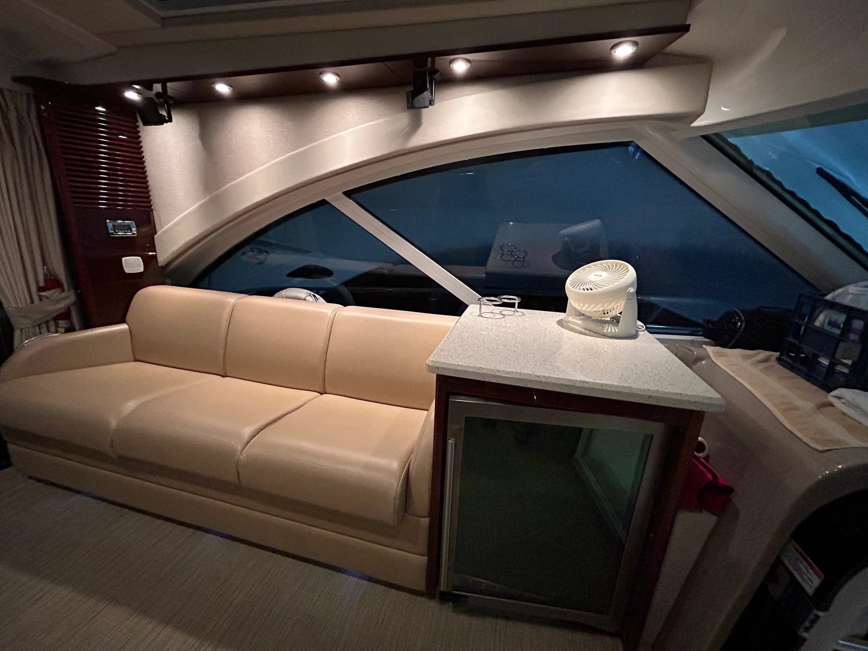 2010 Sea Ray 610 SUNDANCER Image Thumbnail #18