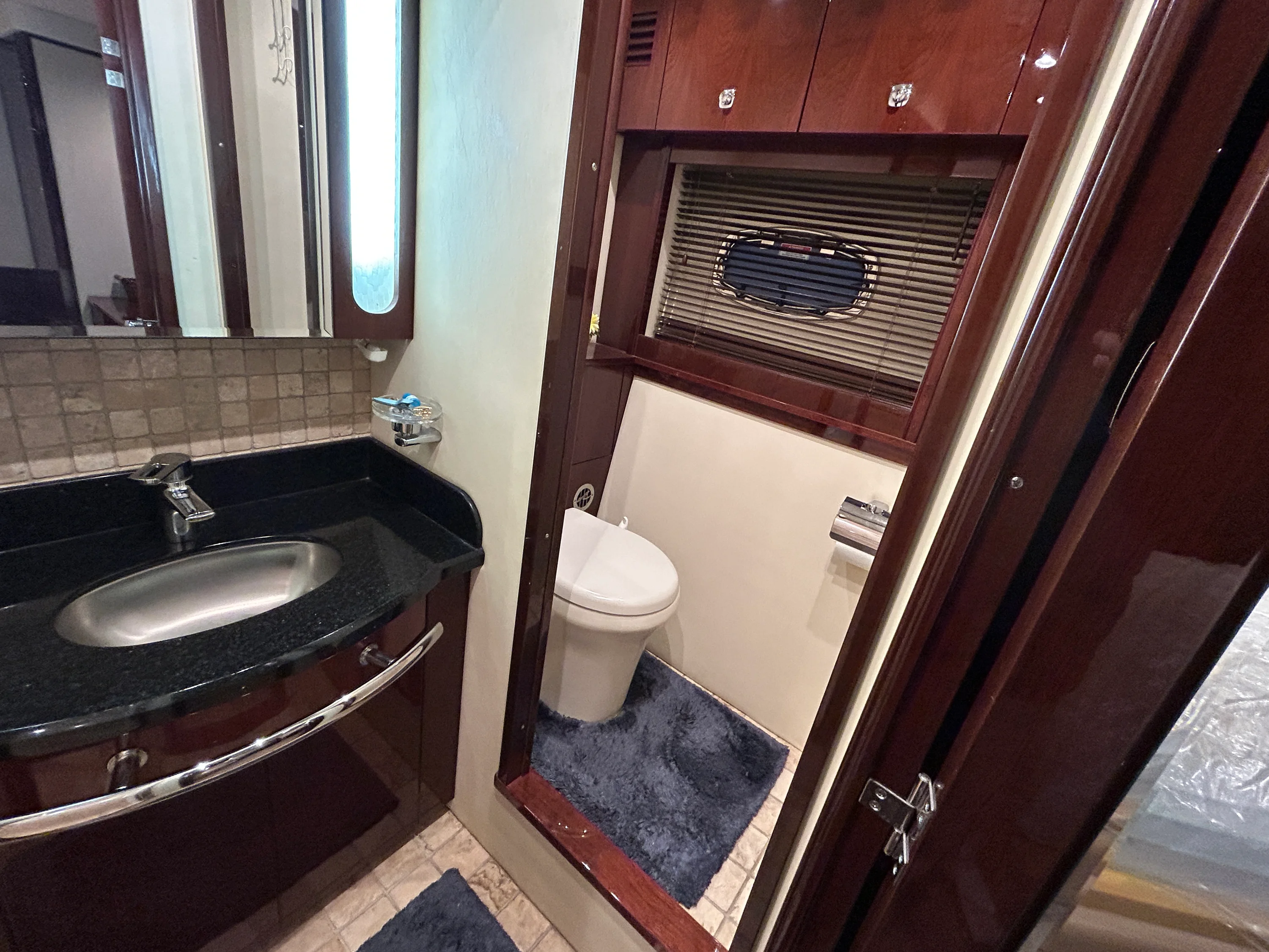 2010 Sea Ray 610 SUNDANCER Image Thumbnail #45