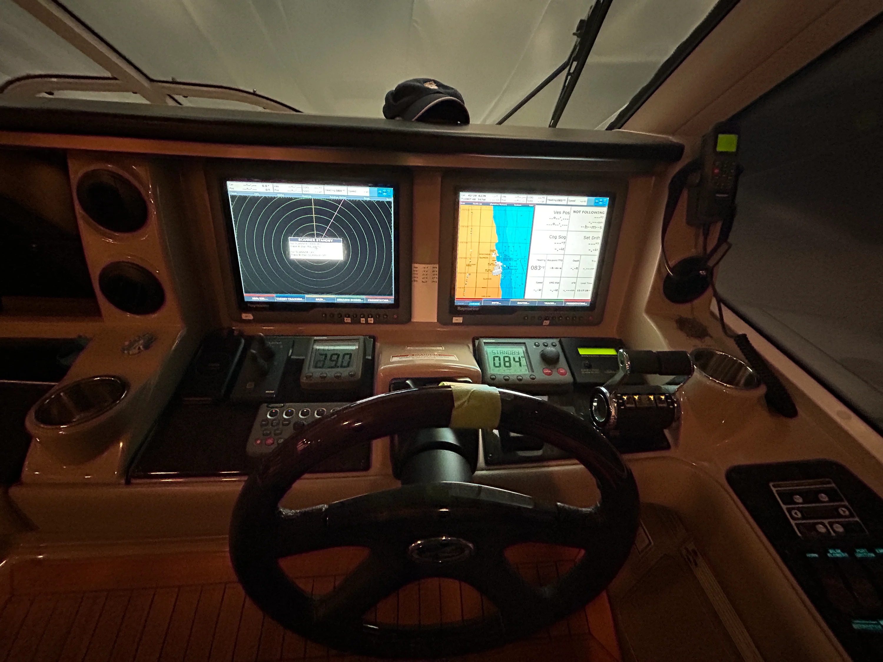 2010 Sea Ray 610 SUNDANCER Image Thumbnail #21