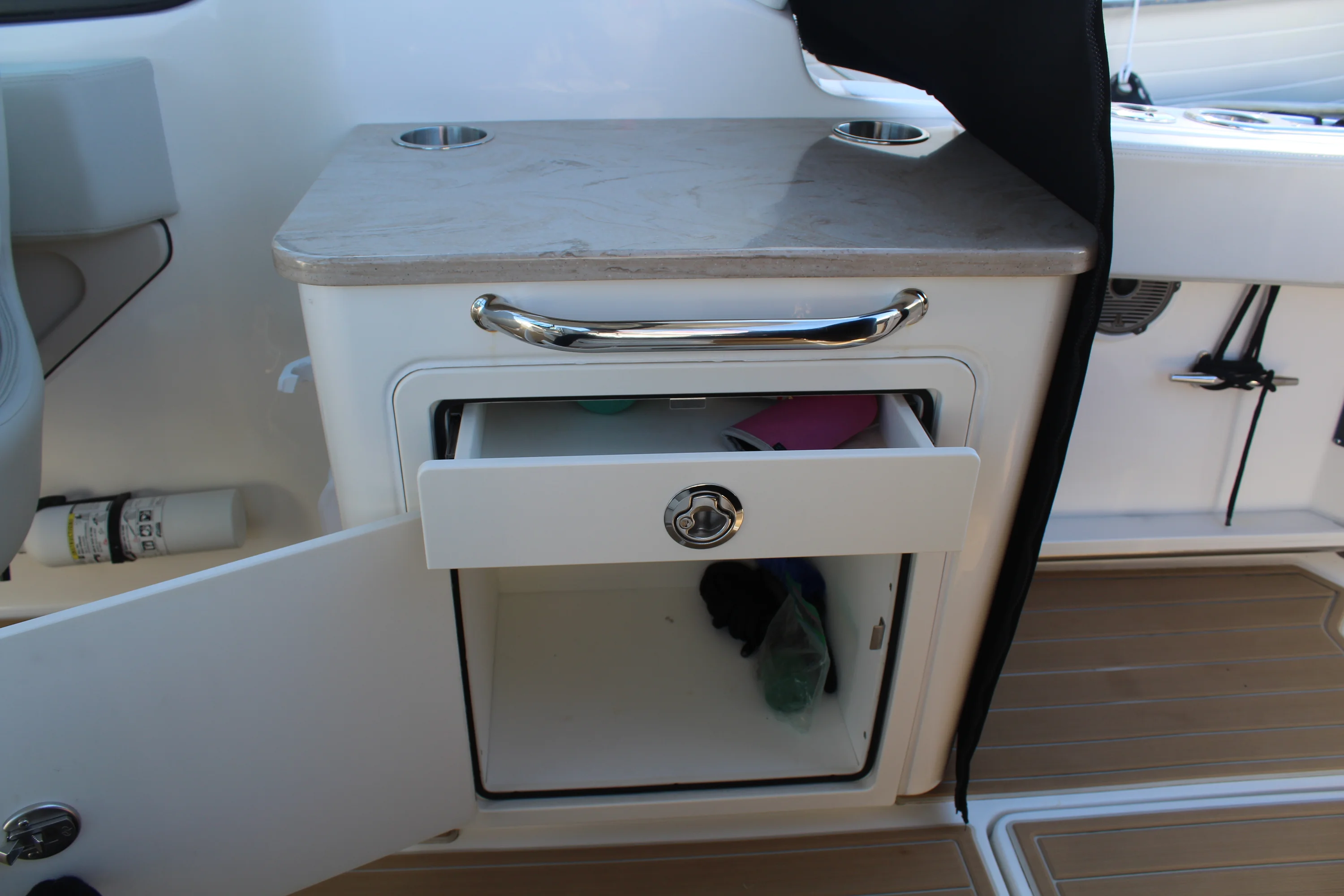 2023 Boston Whaler 240 VANTAGE Image Thumbnail #37