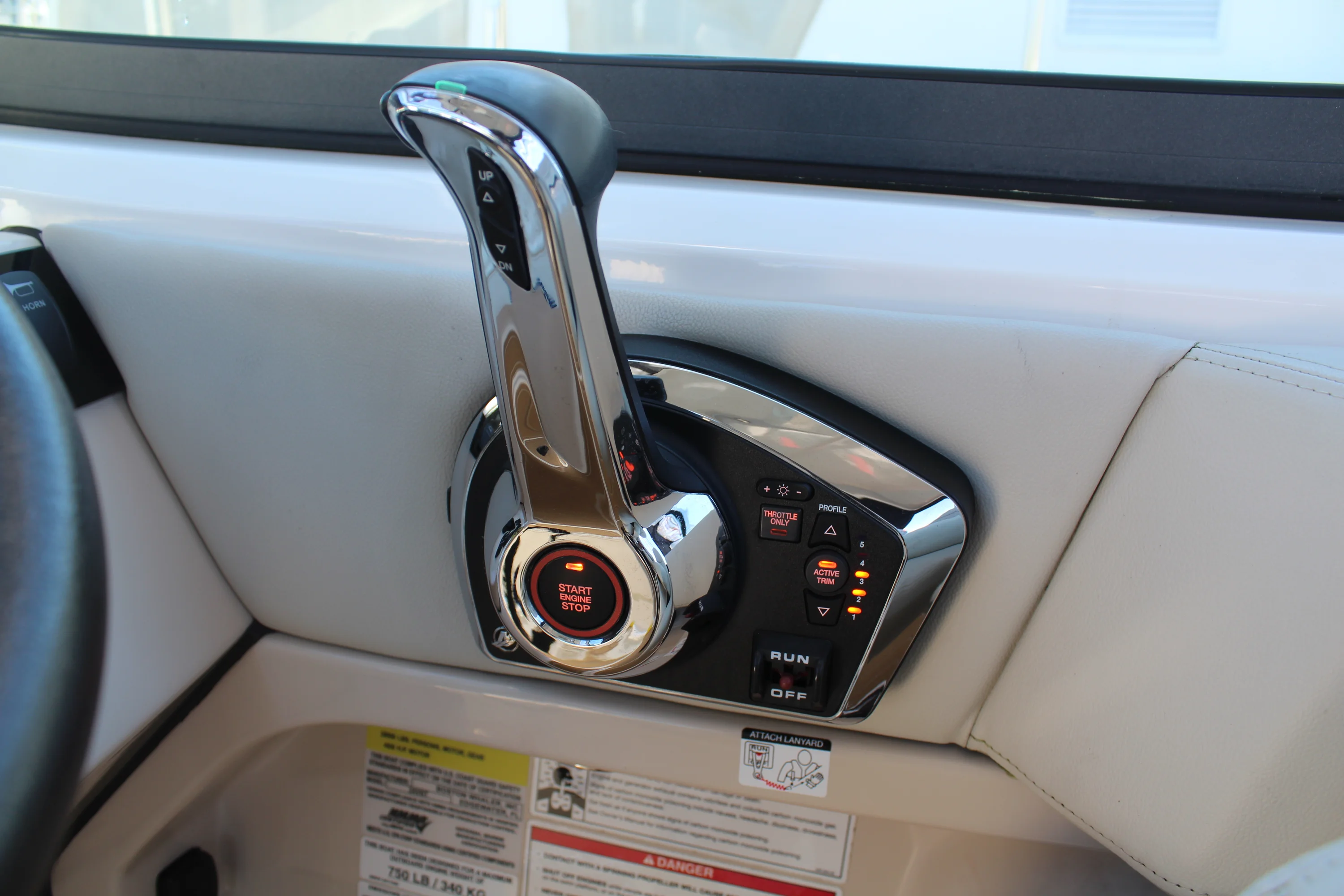 2023 Boston Whaler 240 VANTAGE Image Thumbnail #25