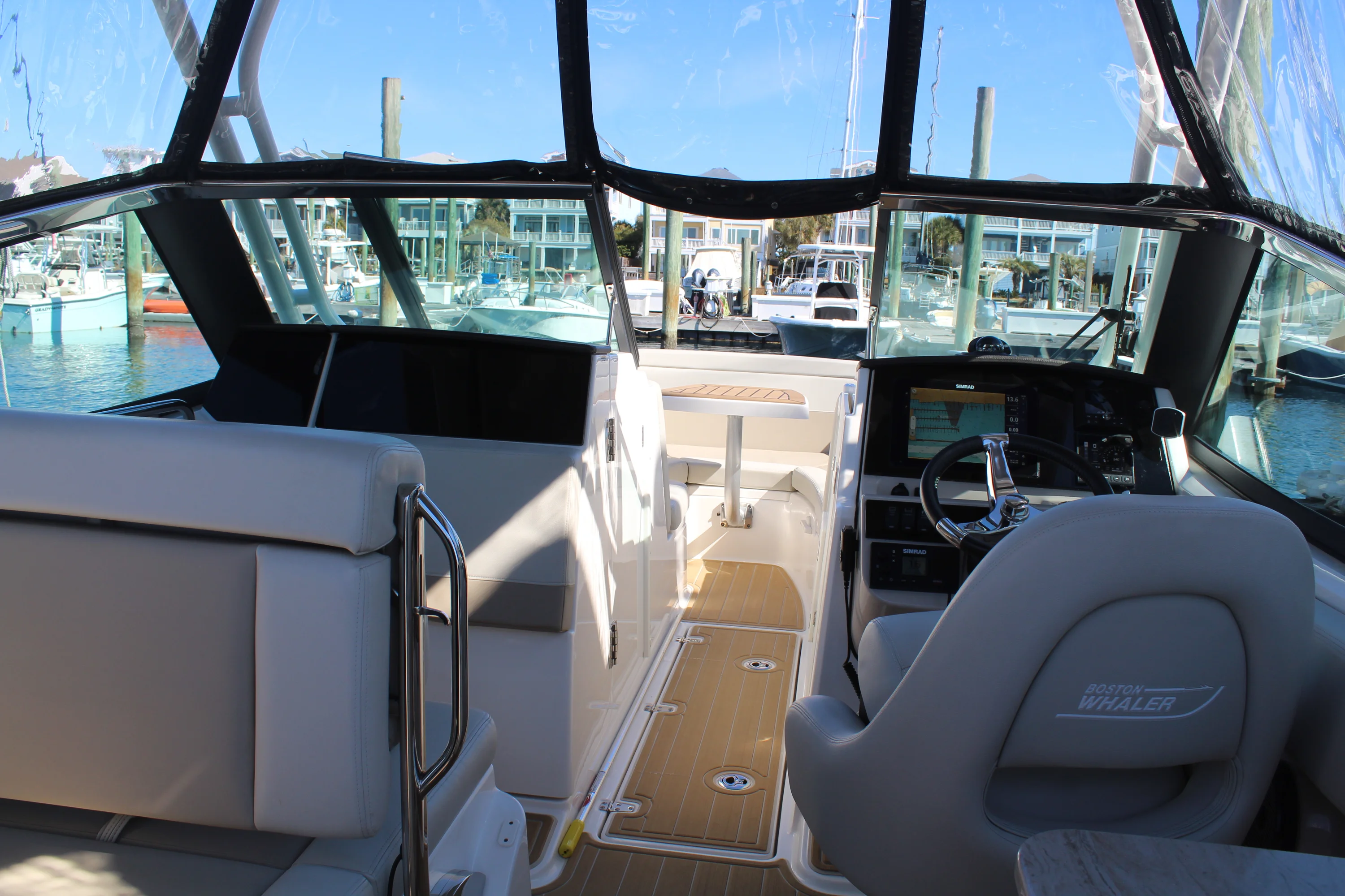 2023 Boston Whaler 240 VANTAGE Image Thumbnail #16