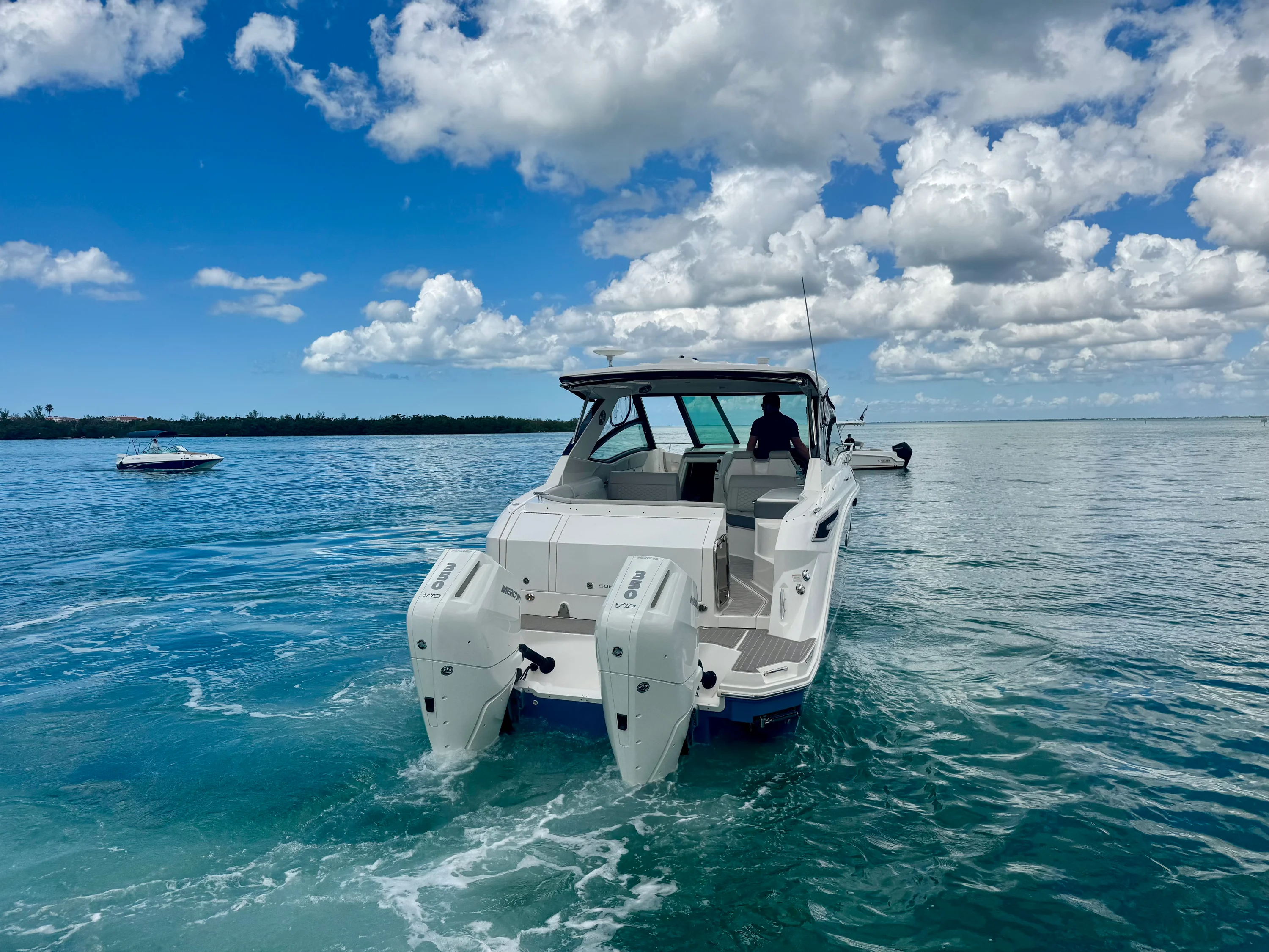 2025 Sea Ray 320 SUNDANCER OB Image Thumbnail #47