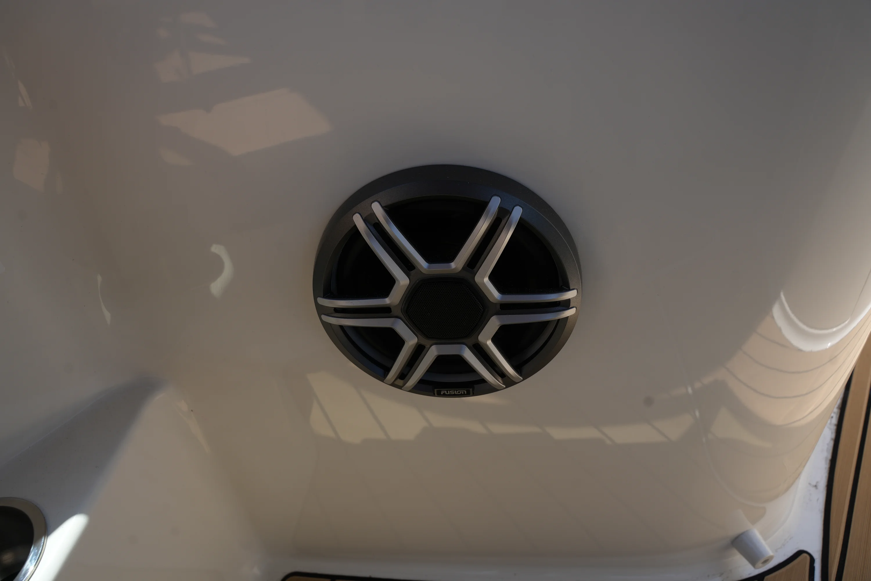 2026 Sea Ray SDX 230 Image Thumbnail #20