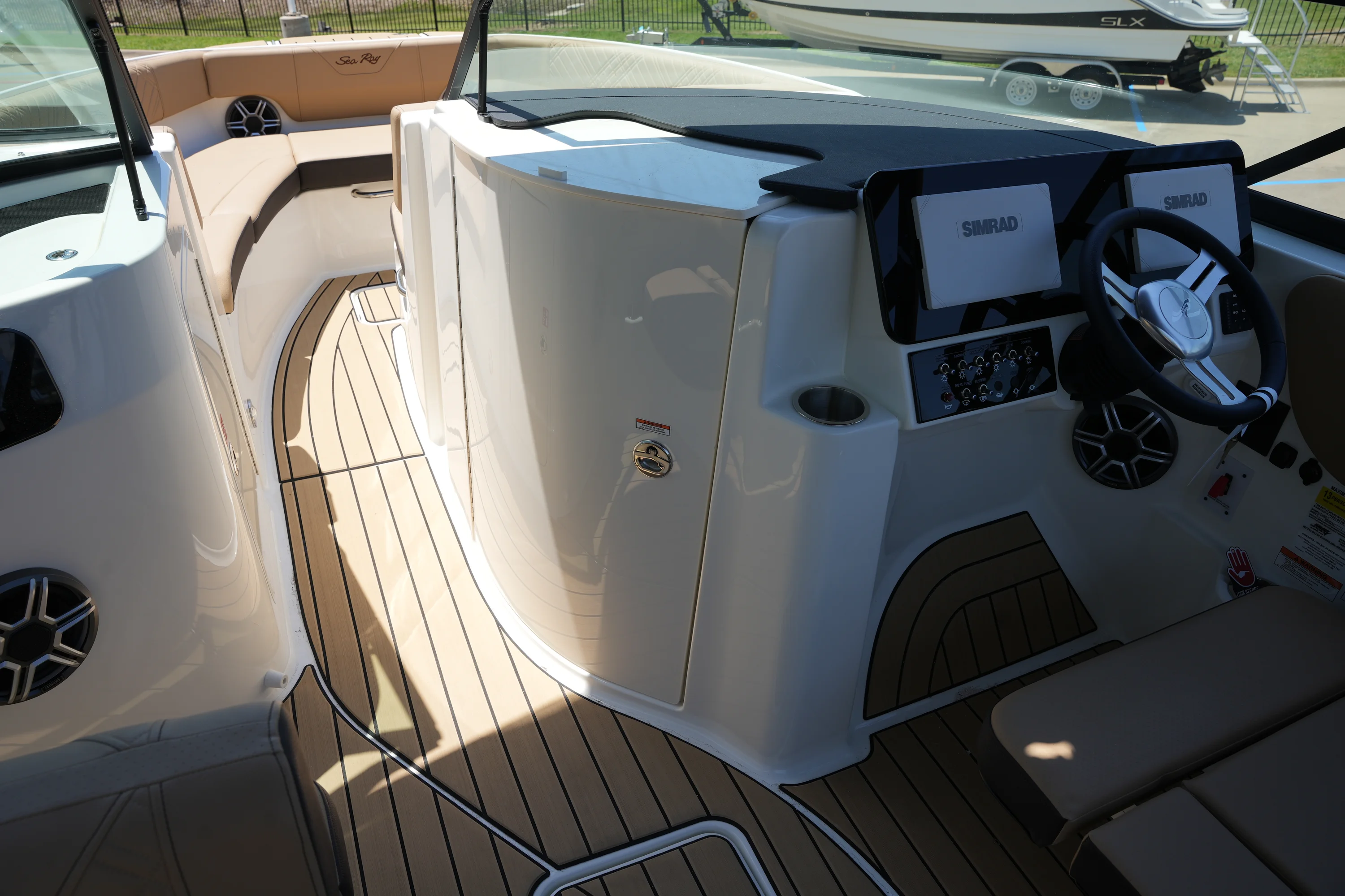 2026 Sea Ray SDX 230 Image Thumbnail #22