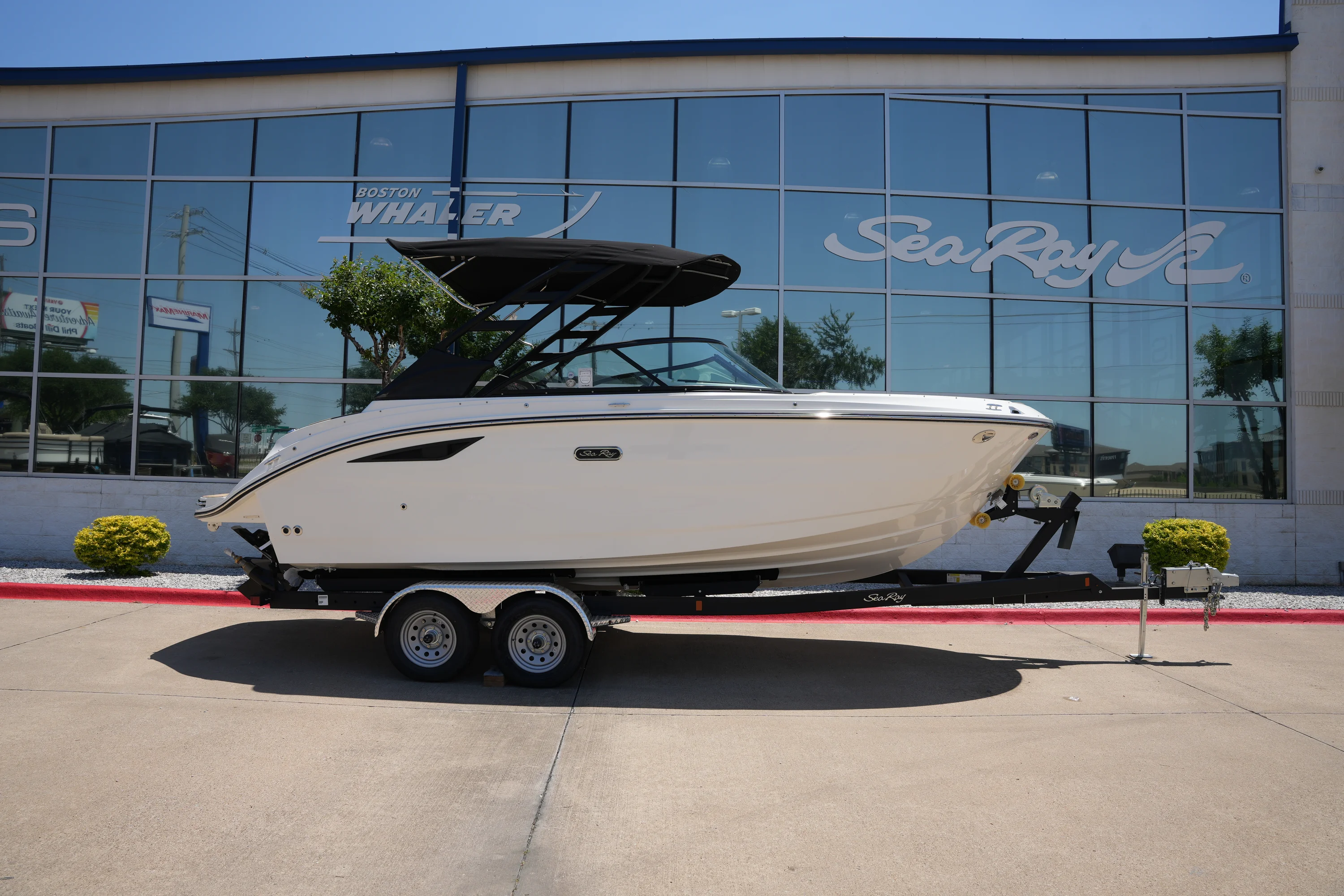 2026 Sea Ray SDX 230 Image Thumbnail #0