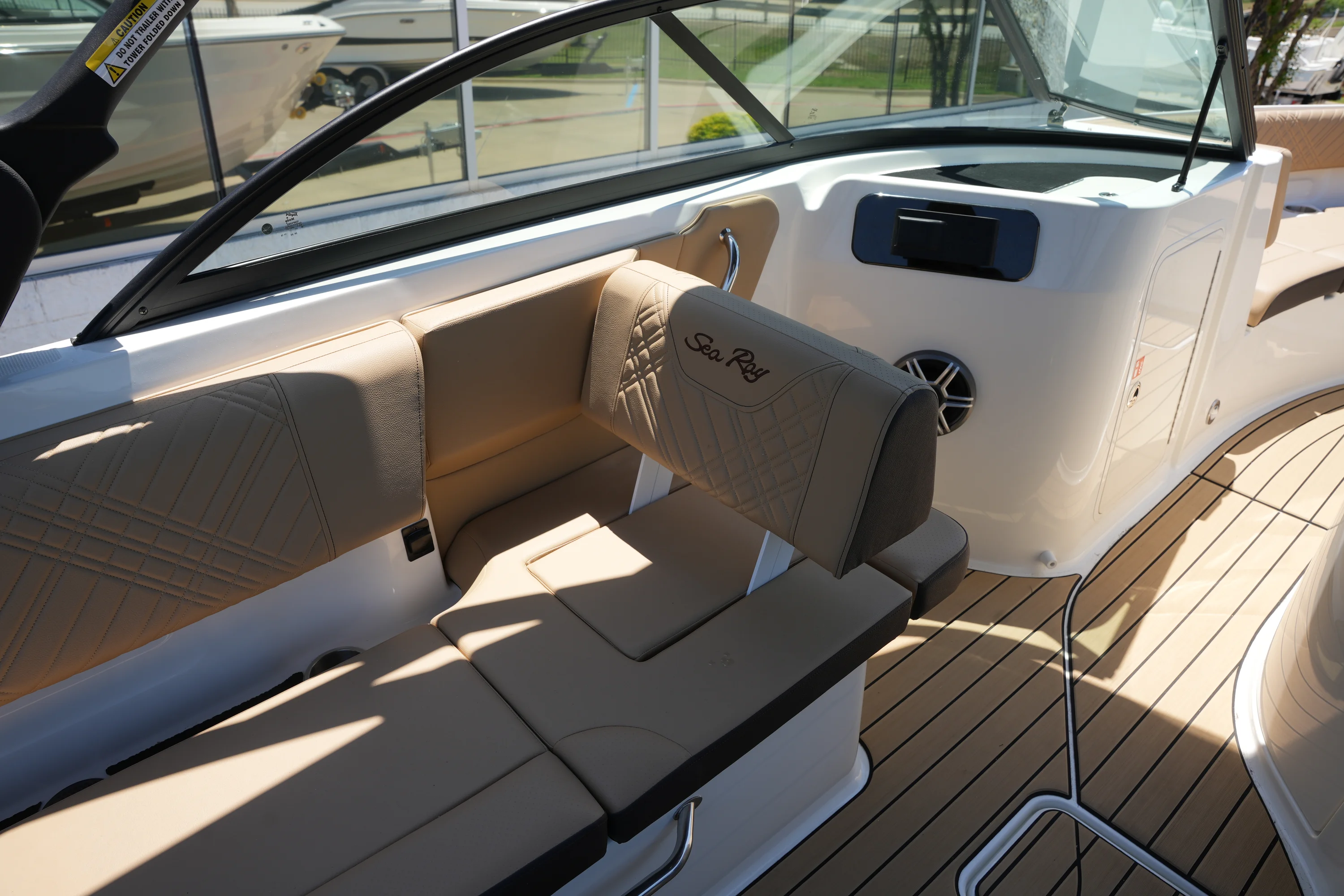2026 Sea Ray SDX 230 Image Thumbnail #13