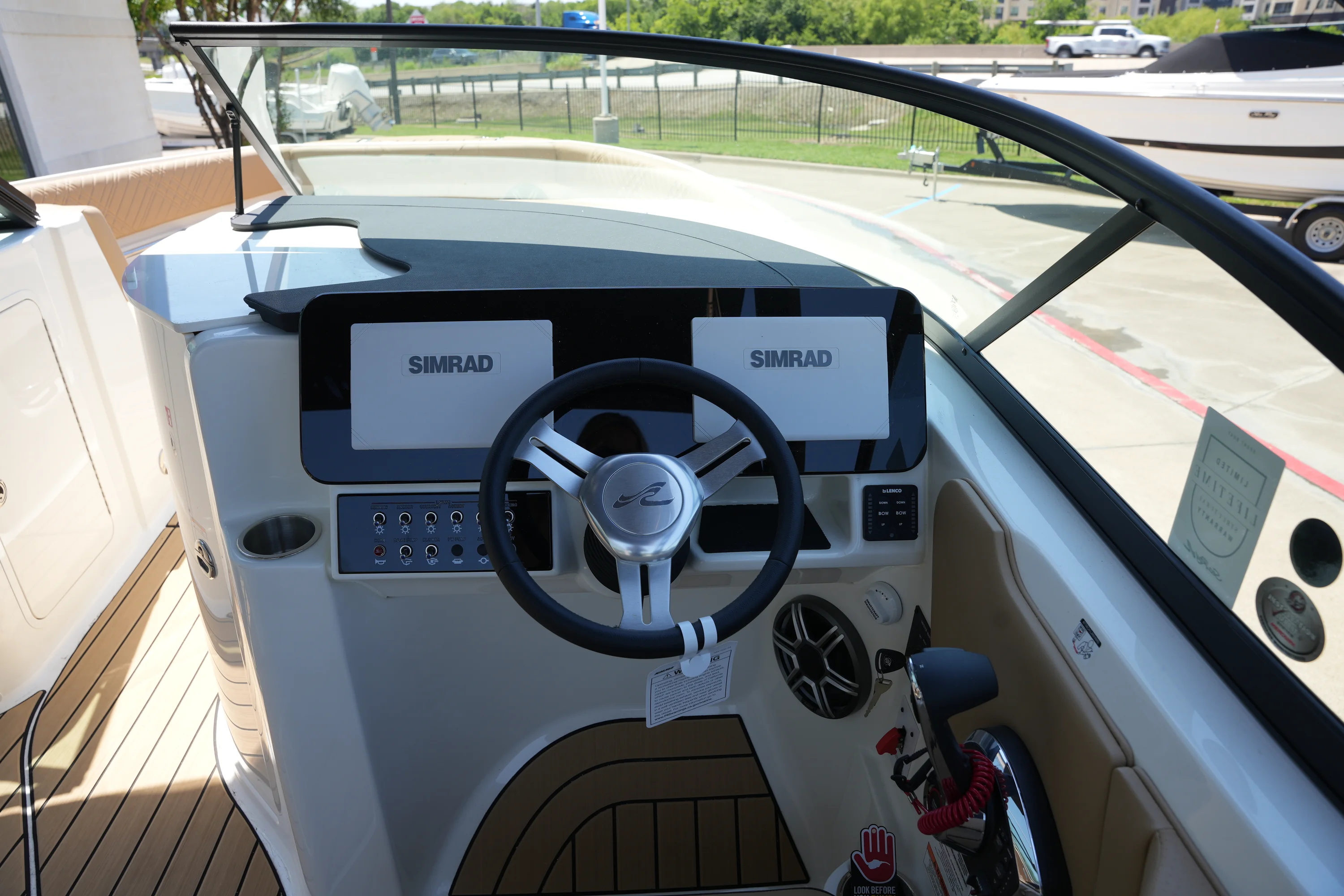 2026 Sea Ray SDX 230 Image Thumbnail #16