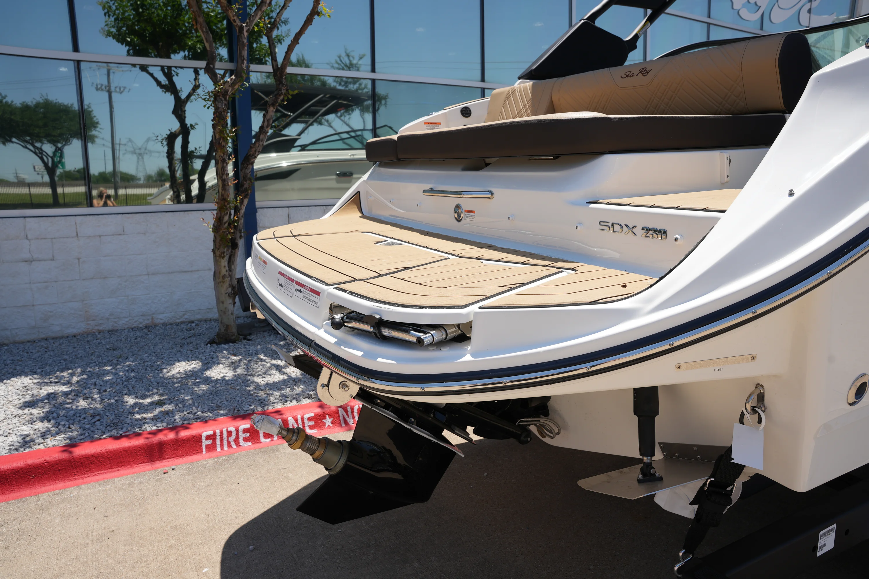 2026 Sea Ray SDX 230 Image Thumbnail #3