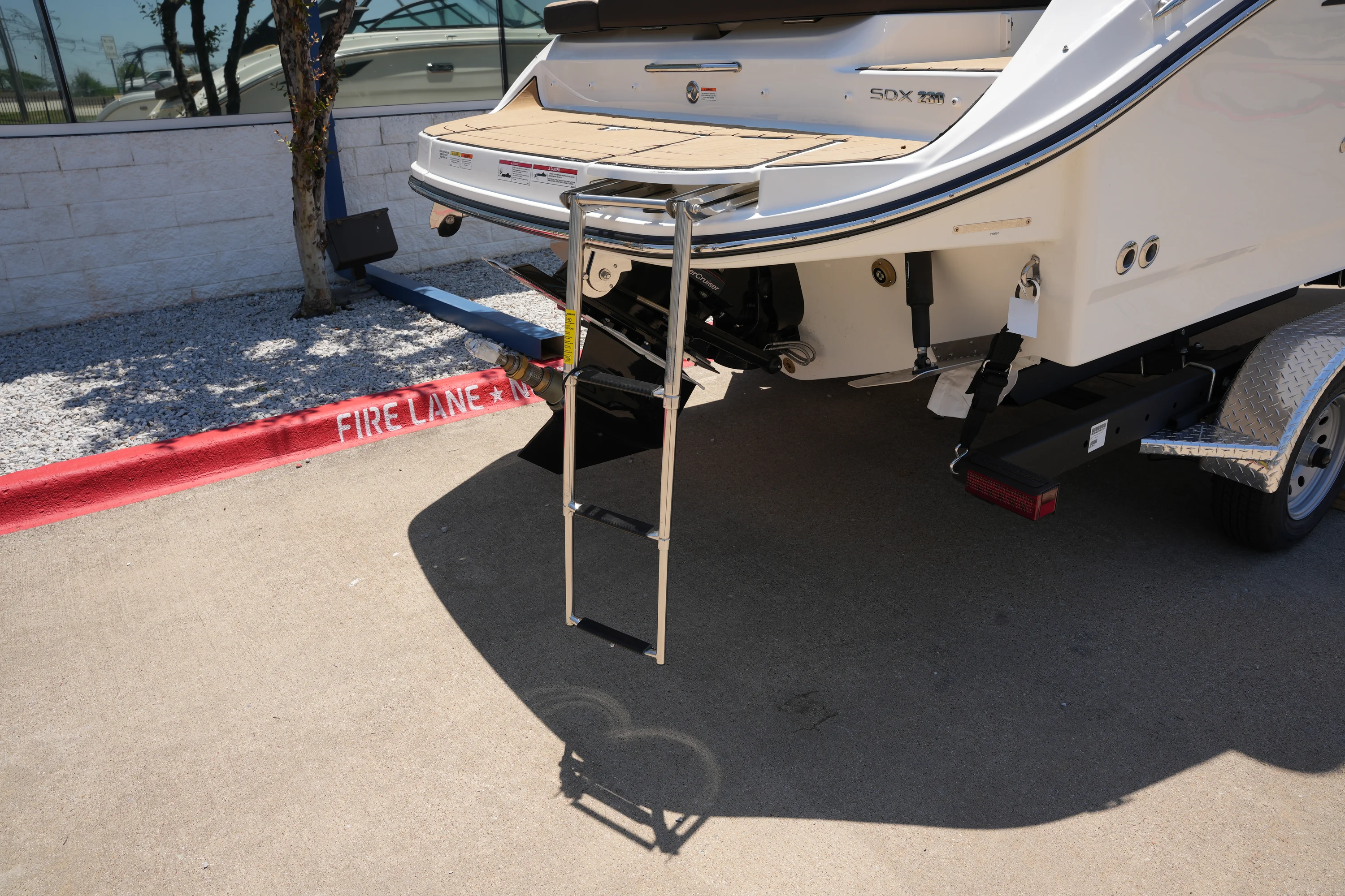 2026 Sea Ray SDX 230 Image Thumbnail #4