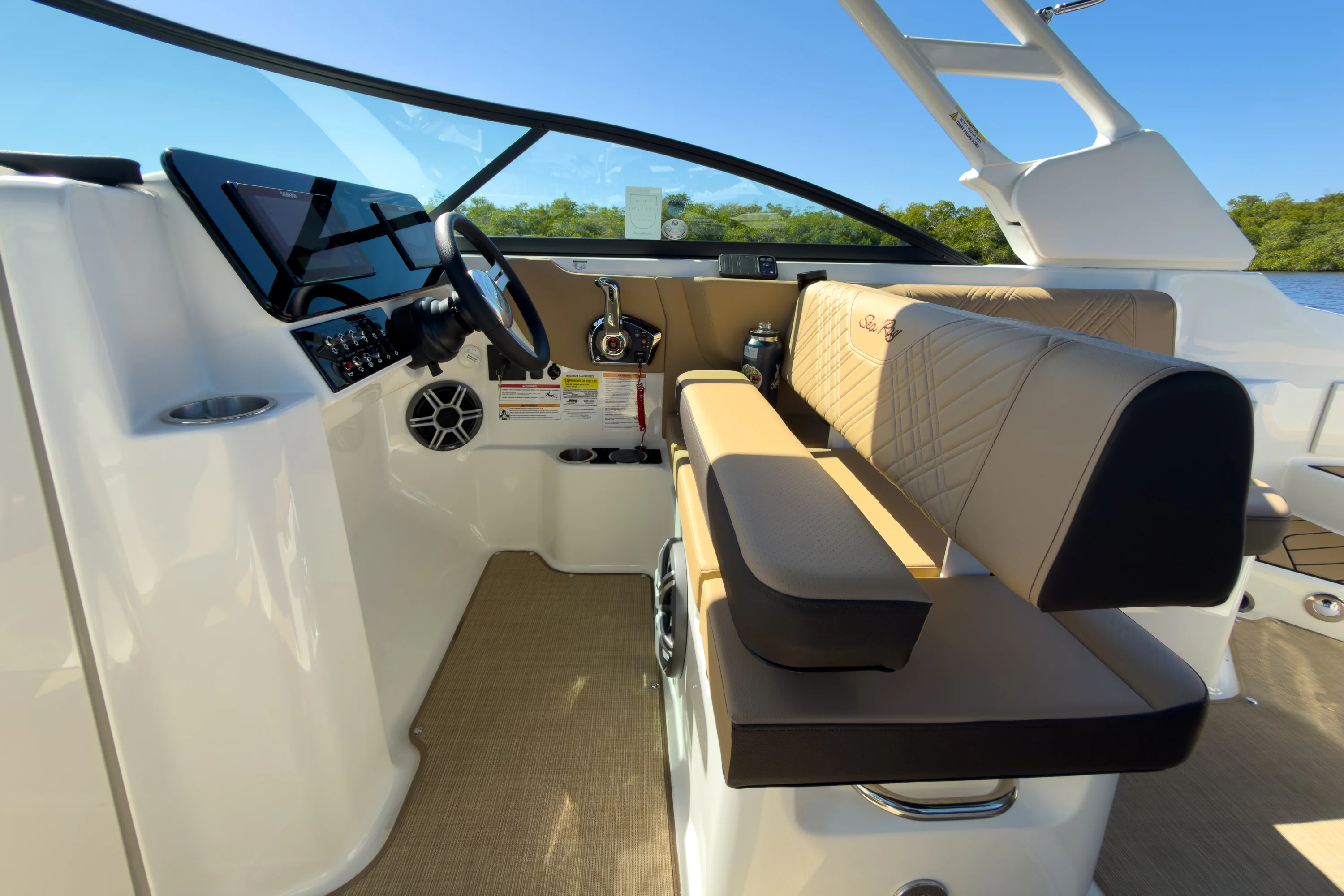 2026 Sea Ray SDX 250 Outboard Image Thumbnail #13