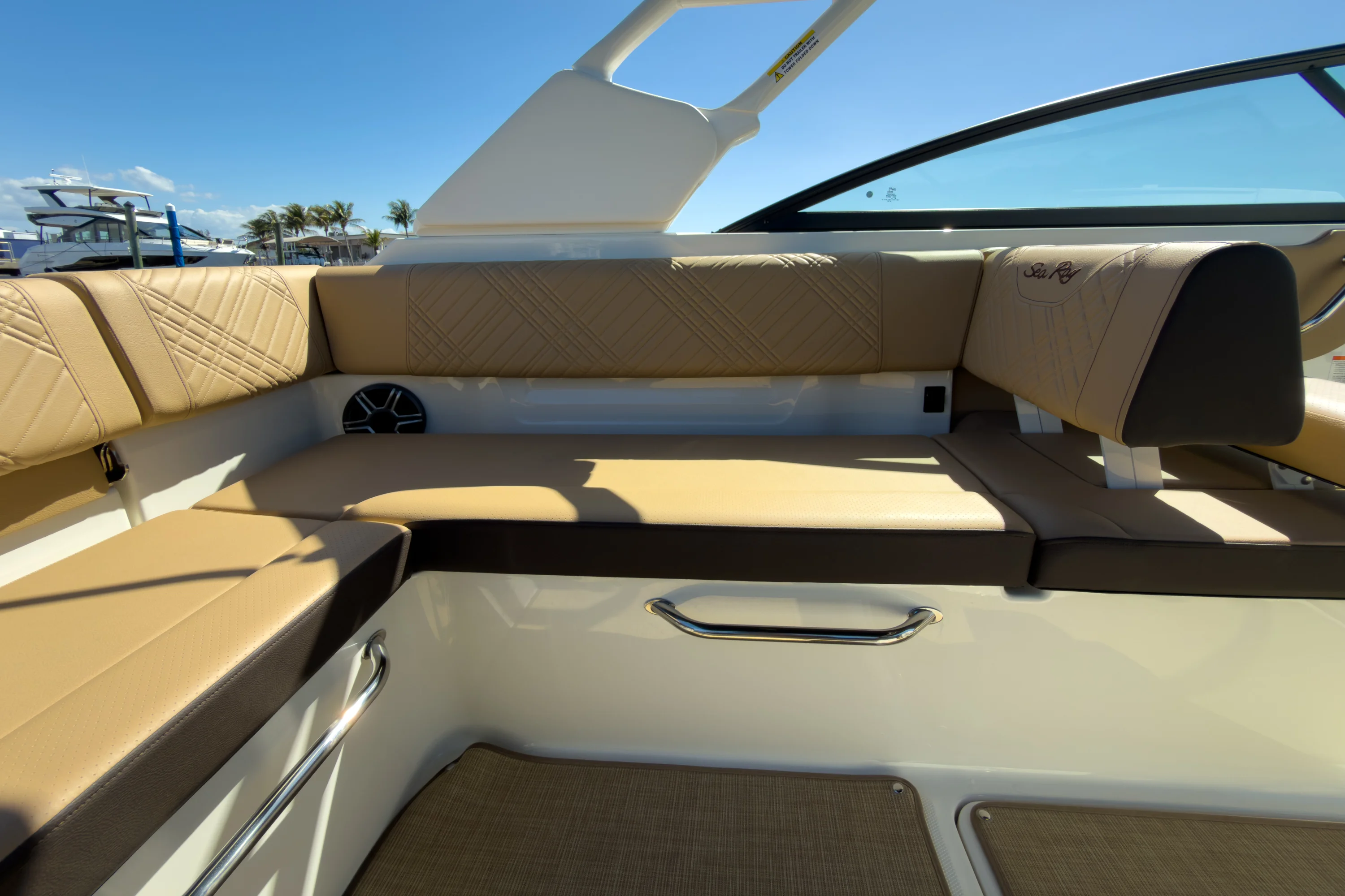 2026 Sea Ray SDX 250 Outboard Image Thumbnail #10