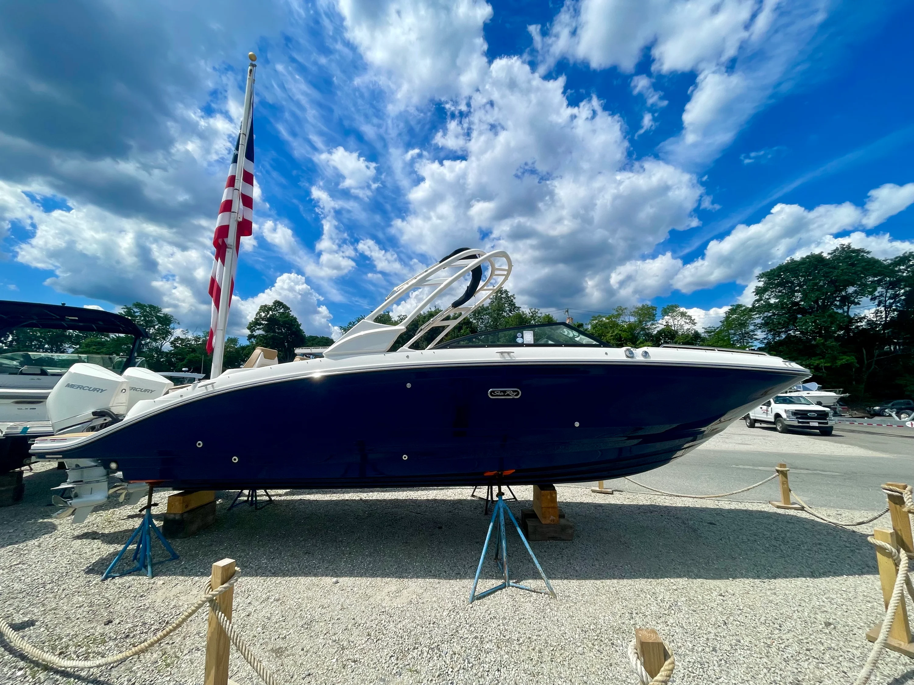 2026 Sea Ray SDX 290 Outboard Image Thumbnail #0