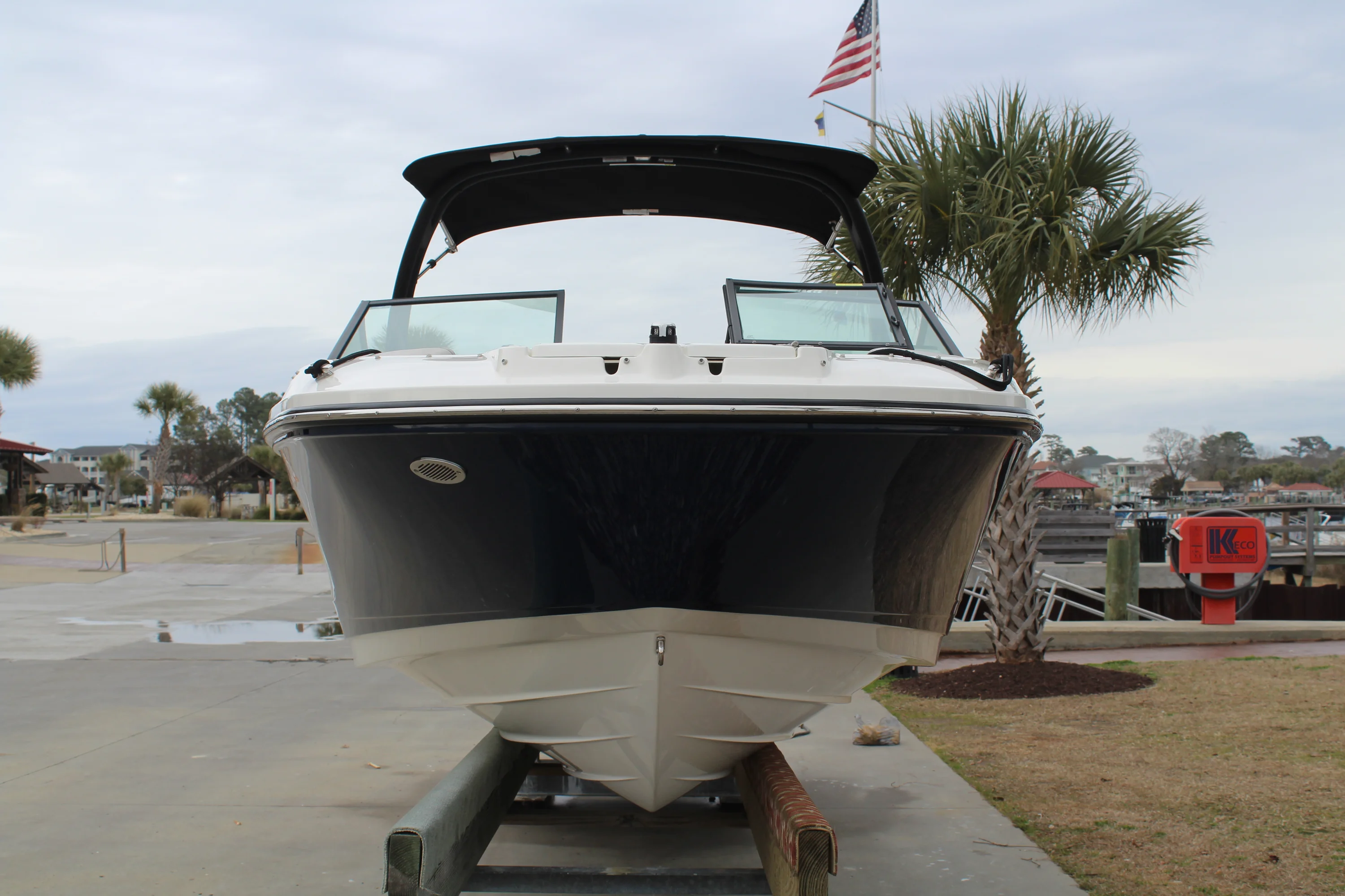 2024 Sea Ray 230 SPX OB Image Thumbnail #2