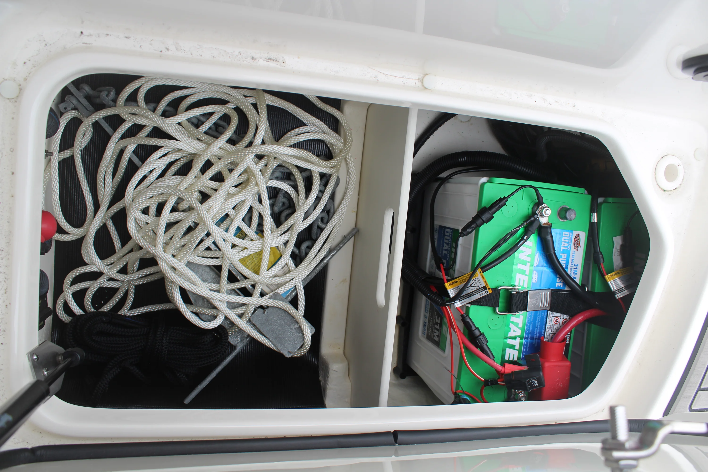 2024 Sea Ray 230 SPX OB Image Thumbnail #34