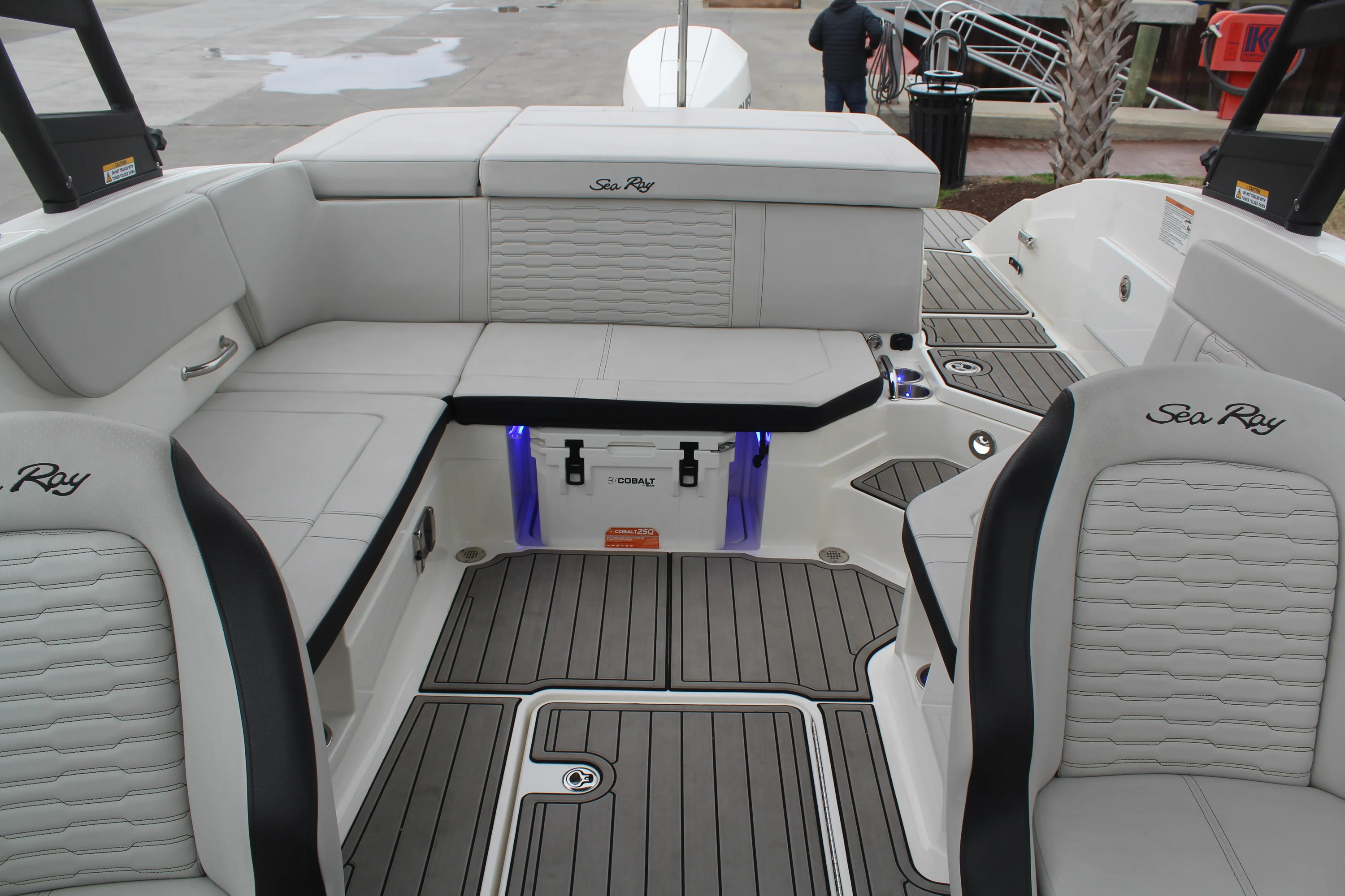 2024 Sea Ray 230 SPX OB Image Thumbnail #15