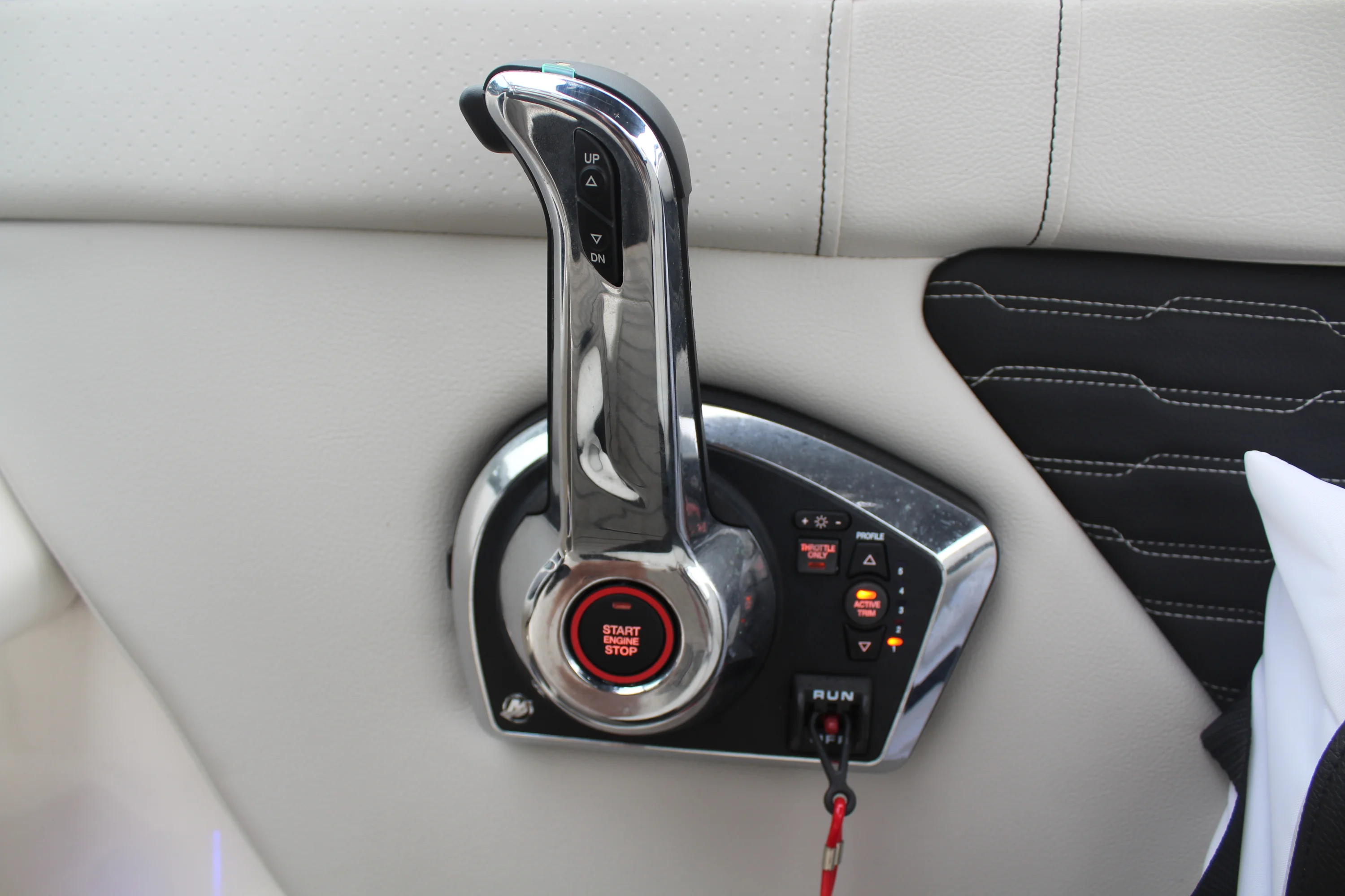 2024 Sea Ray 230 SPX OB Image Thumbnail #20