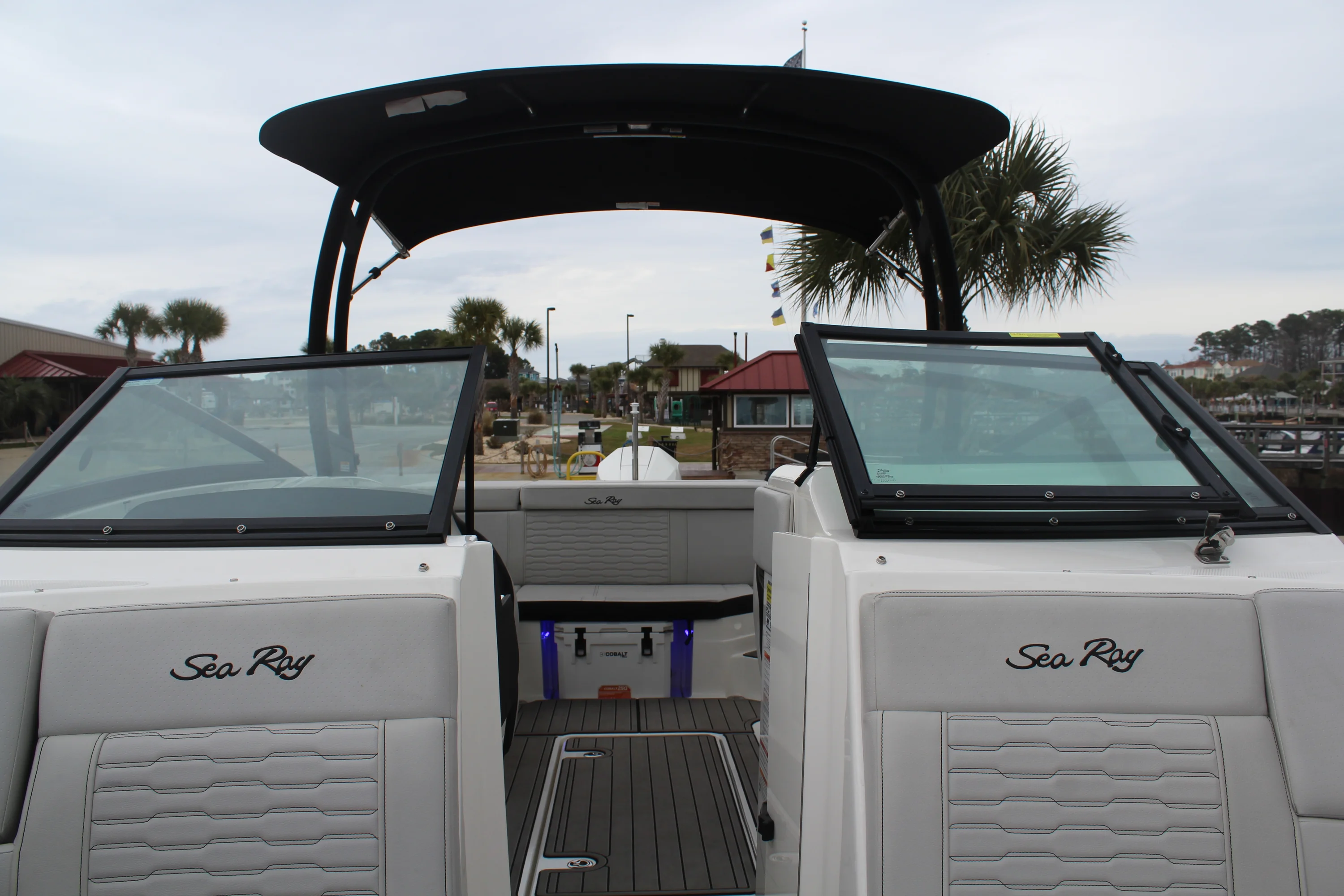 2024 Sea Ray 230 SPX OB Image Thumbnail #13