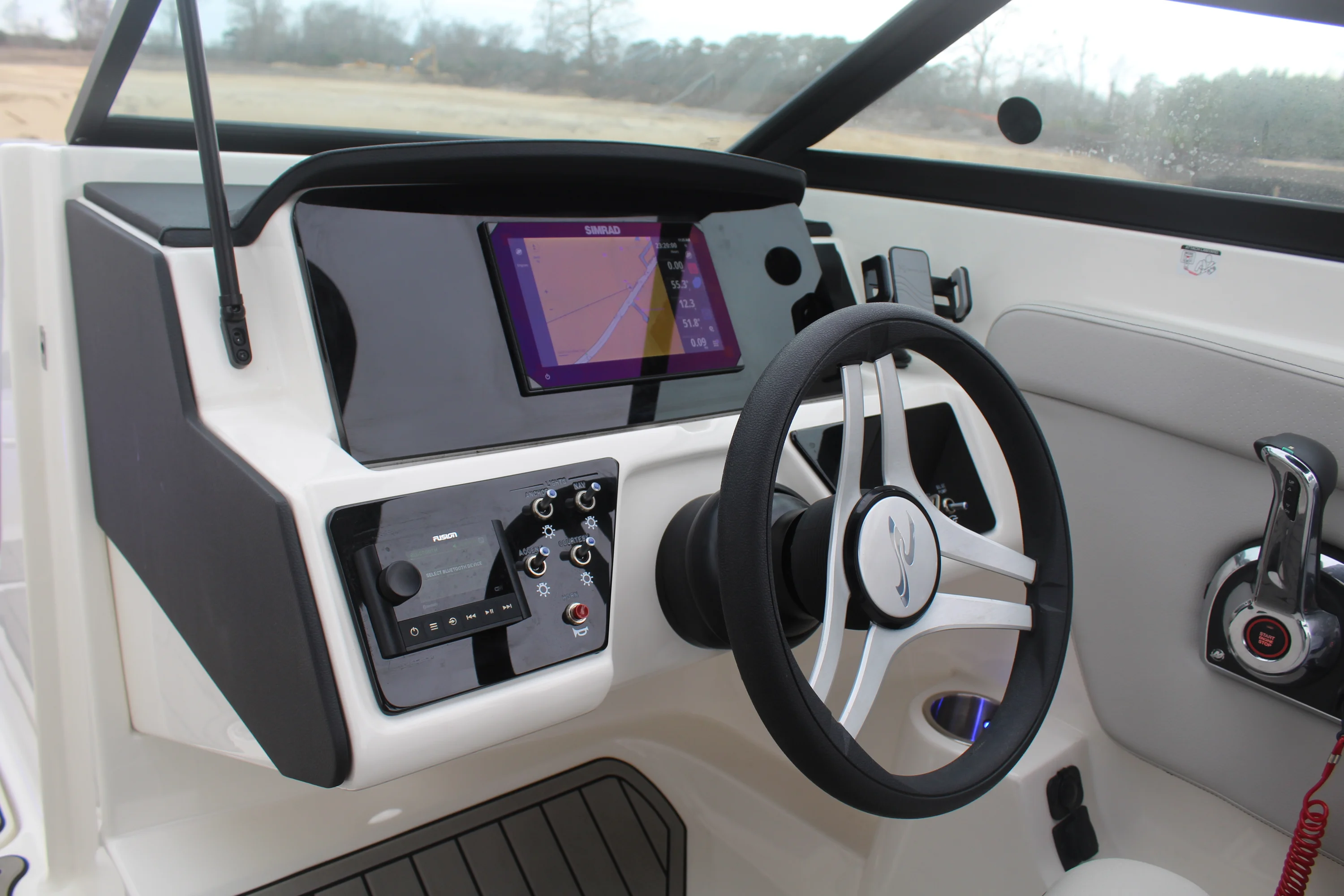 2024 Sea Ray 230 SPX OB Image Thumbnail #16