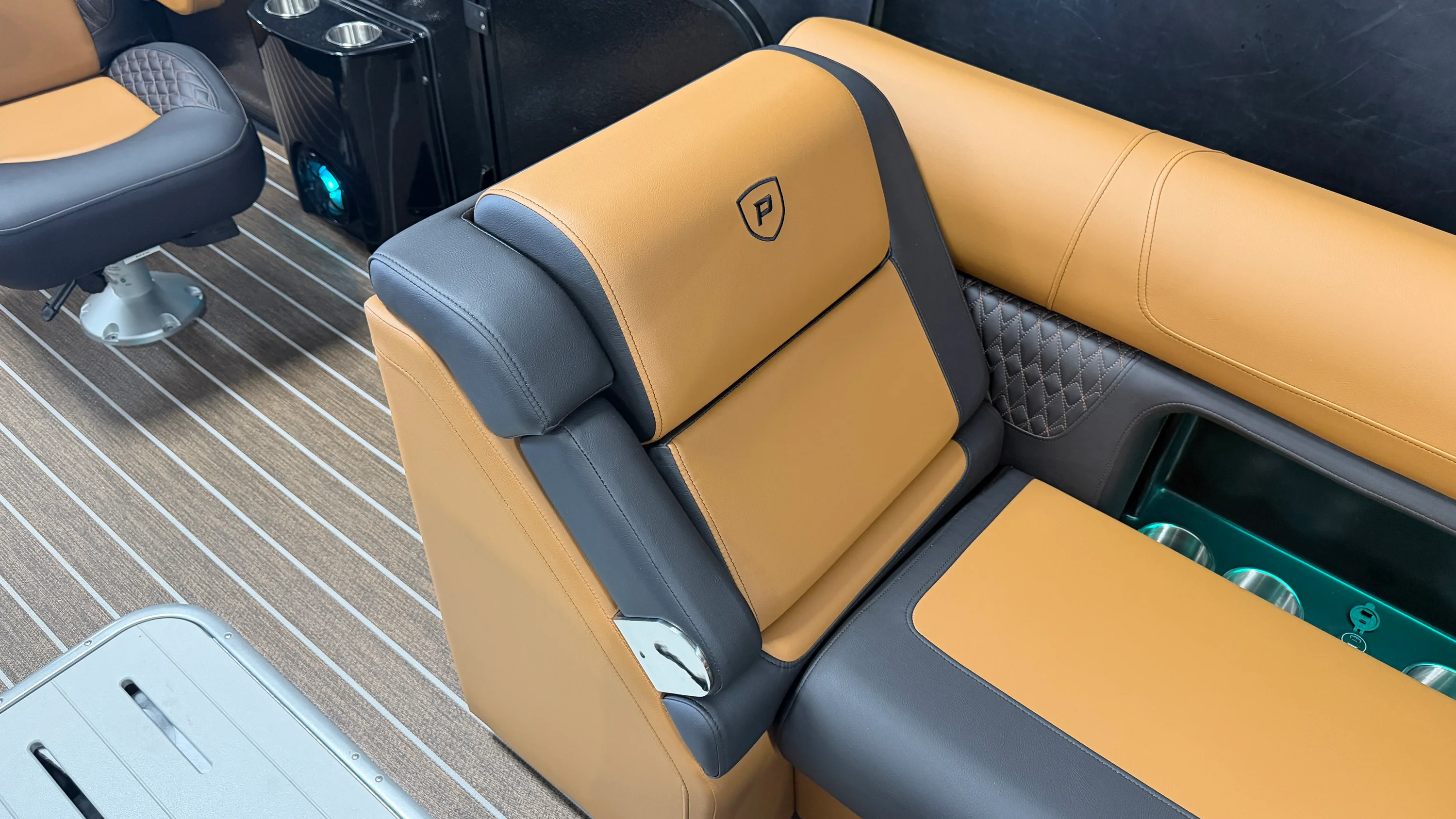 2026 Premier 230 SOLARIS Image Thumbnail #32