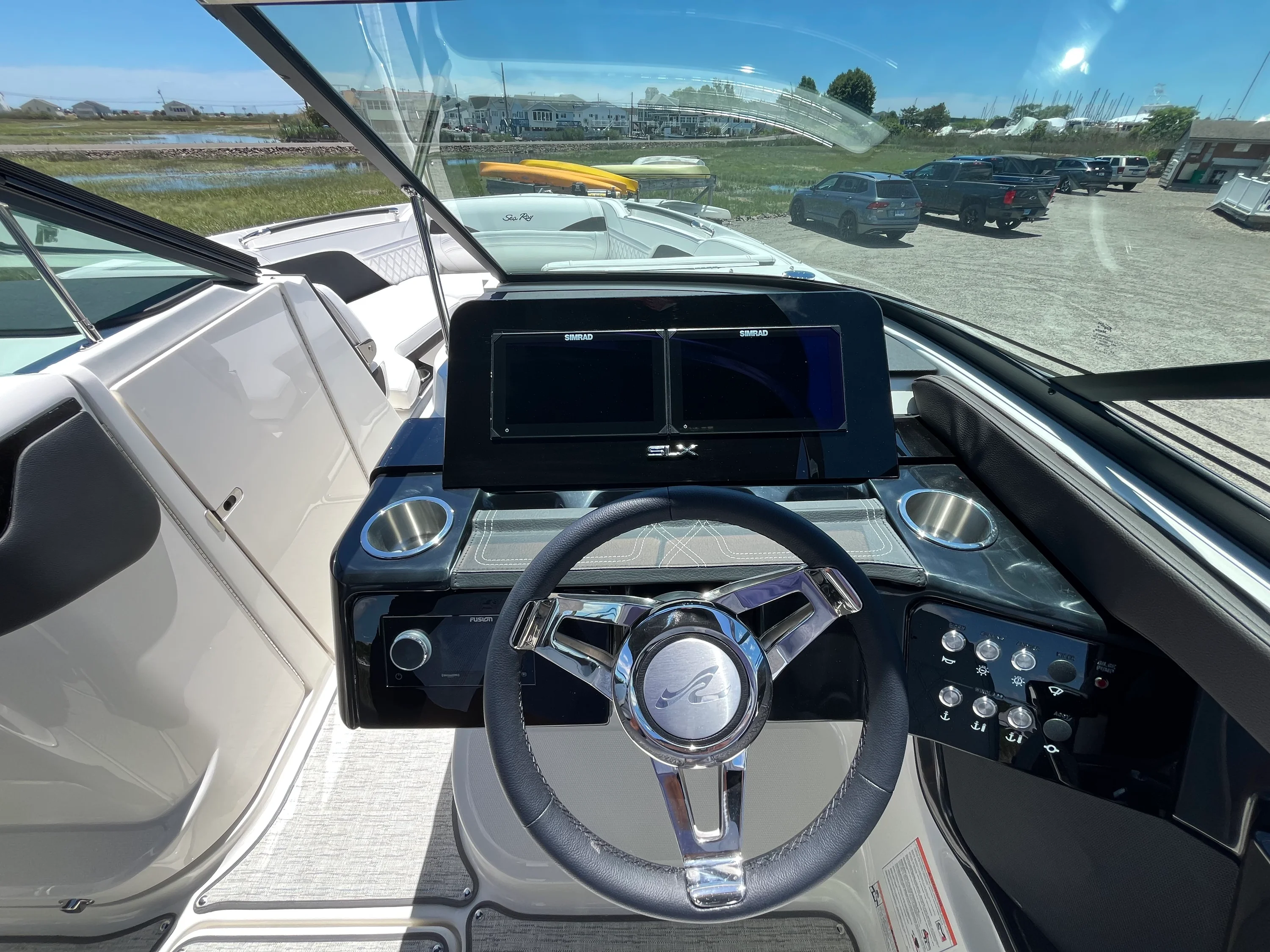 2026 Sea Ray SLX 260 Outboard Image Thumbnail #17