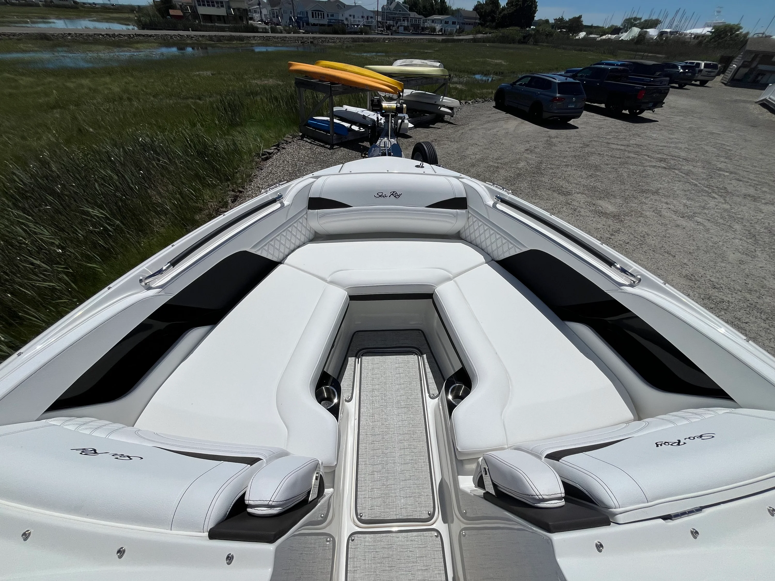 2026 Sea Ray SLX 260 Outboard Image Thumbnail #19