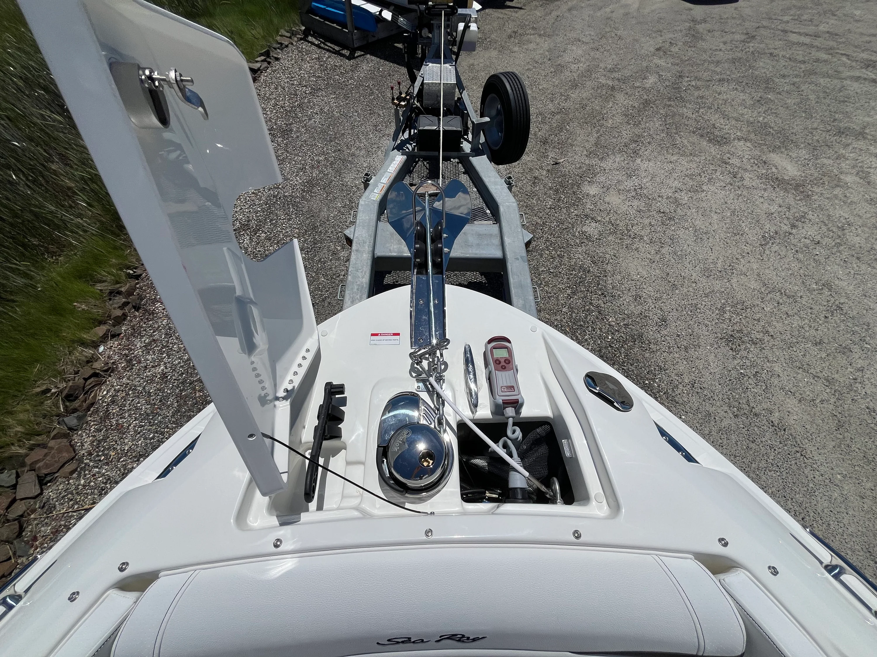 2026 Sea Ray SLX 260 Outboard Image Thumbnail #23