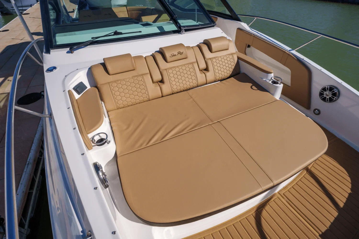 2024 Sea Ray 320 SUNDANCER Image Thumbnail #27