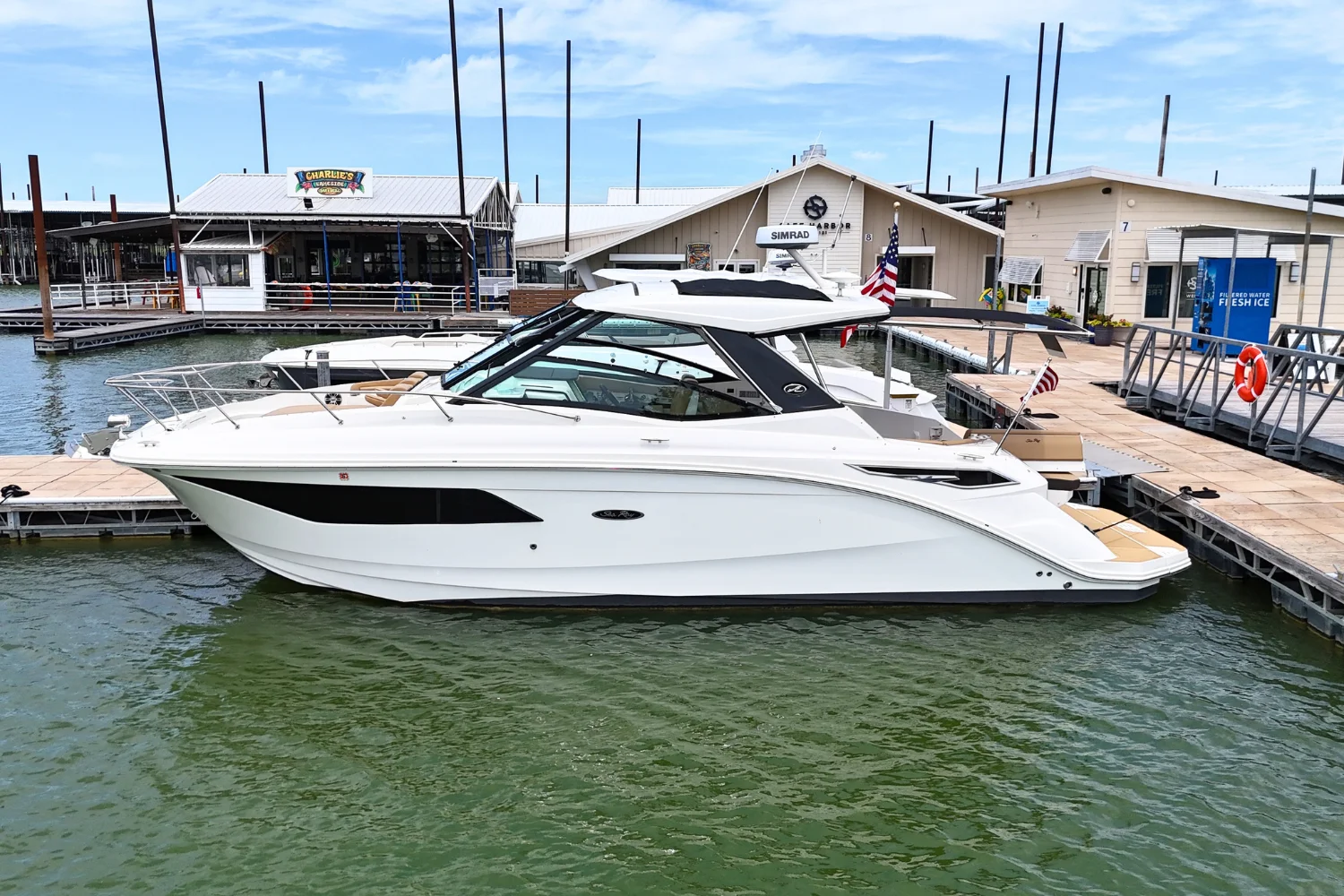 2024 Sea Ray 320 SUNDANCER Image Thumbnail #0