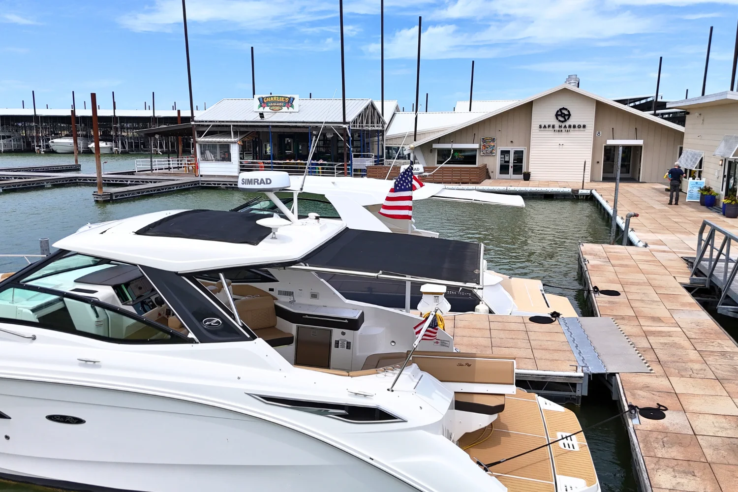 2024 Sea Ray 320 SUNDANCER Image Thumbnail #5