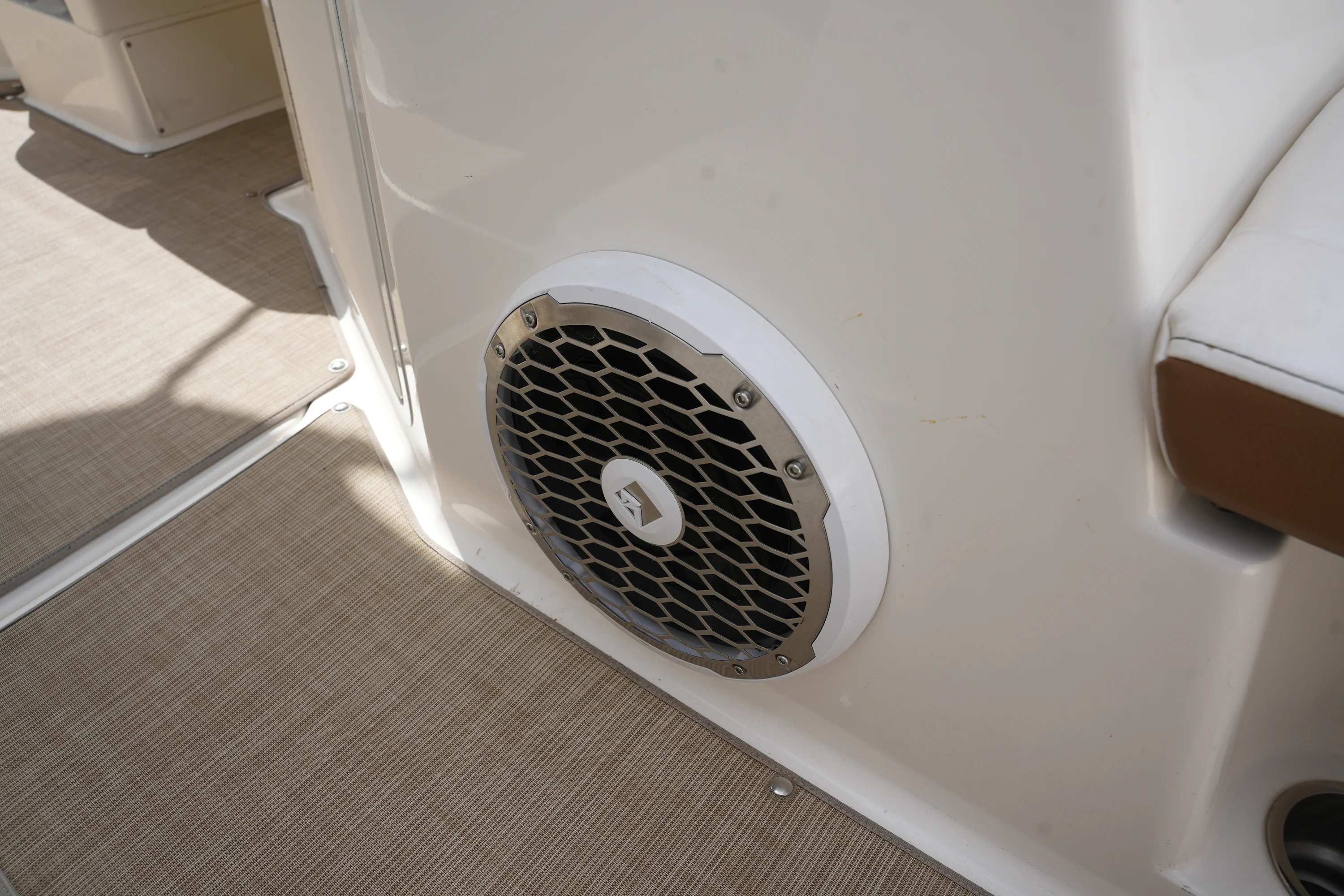 2018 Sea Ray SPX 190 Image Thumbnail #32