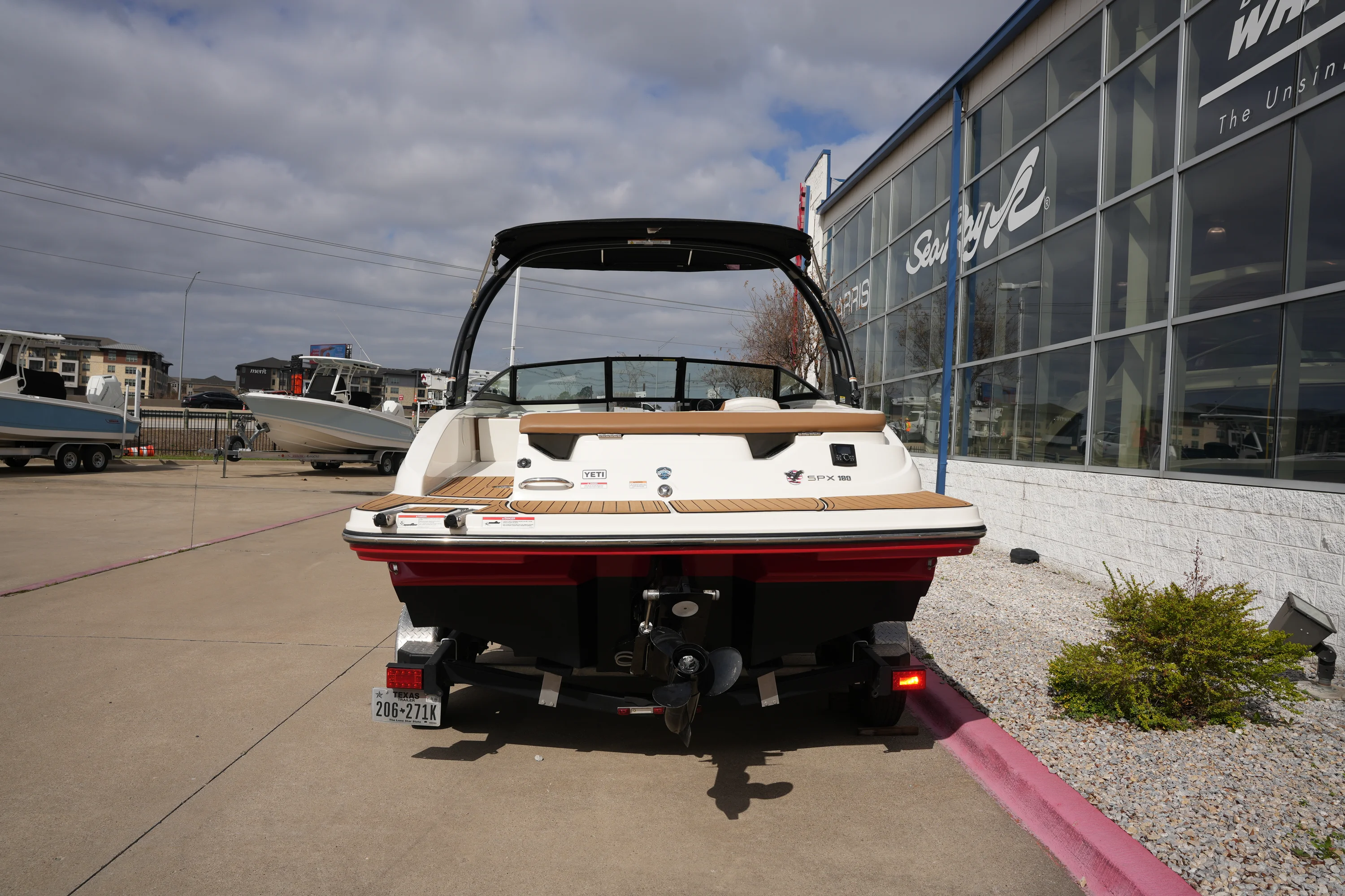 2018 Sea Ray SPX 190 Image Thumbnail #3