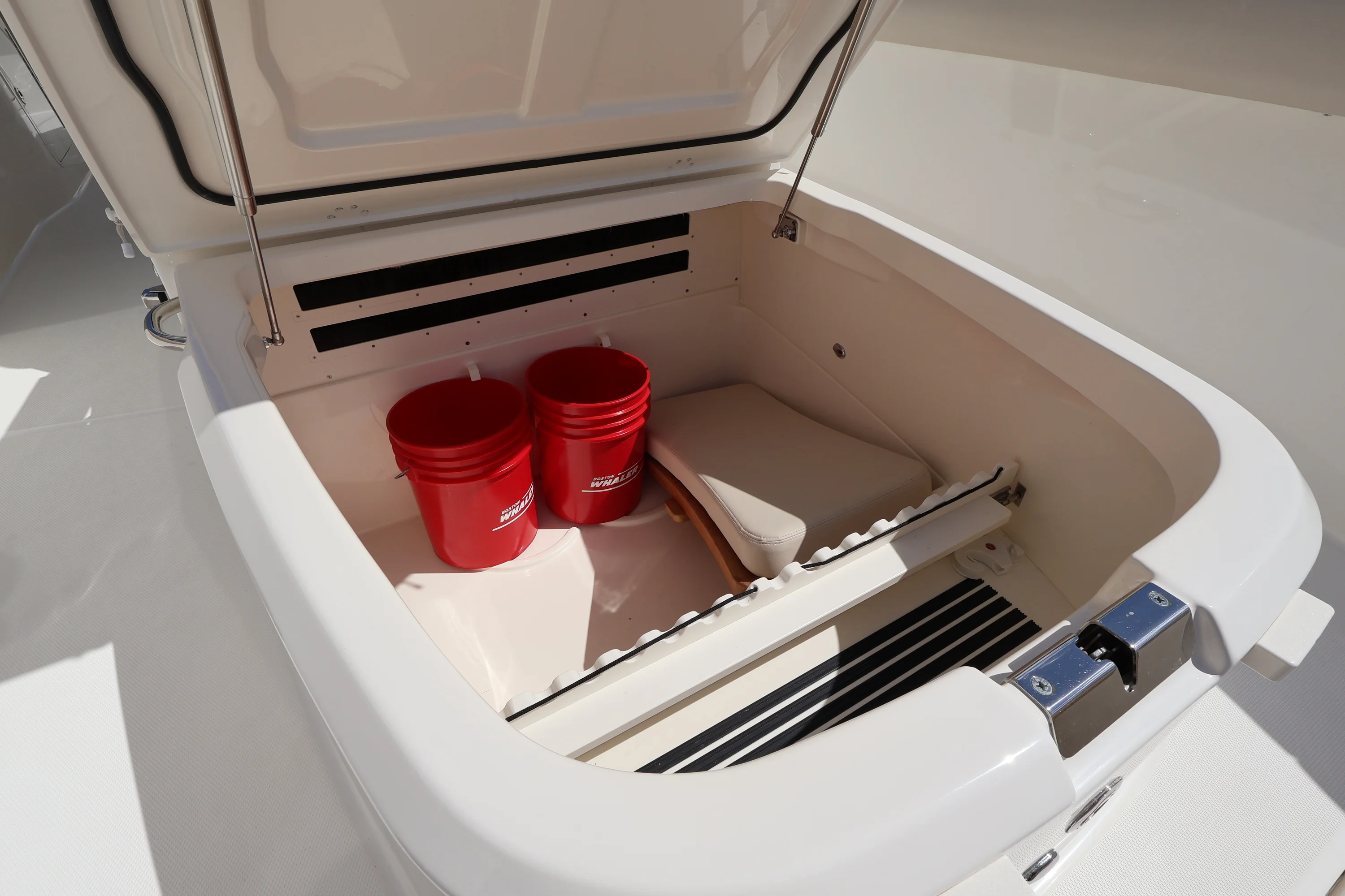 2023 Boston Whaler 330 Outrage Image Thumbnail #48