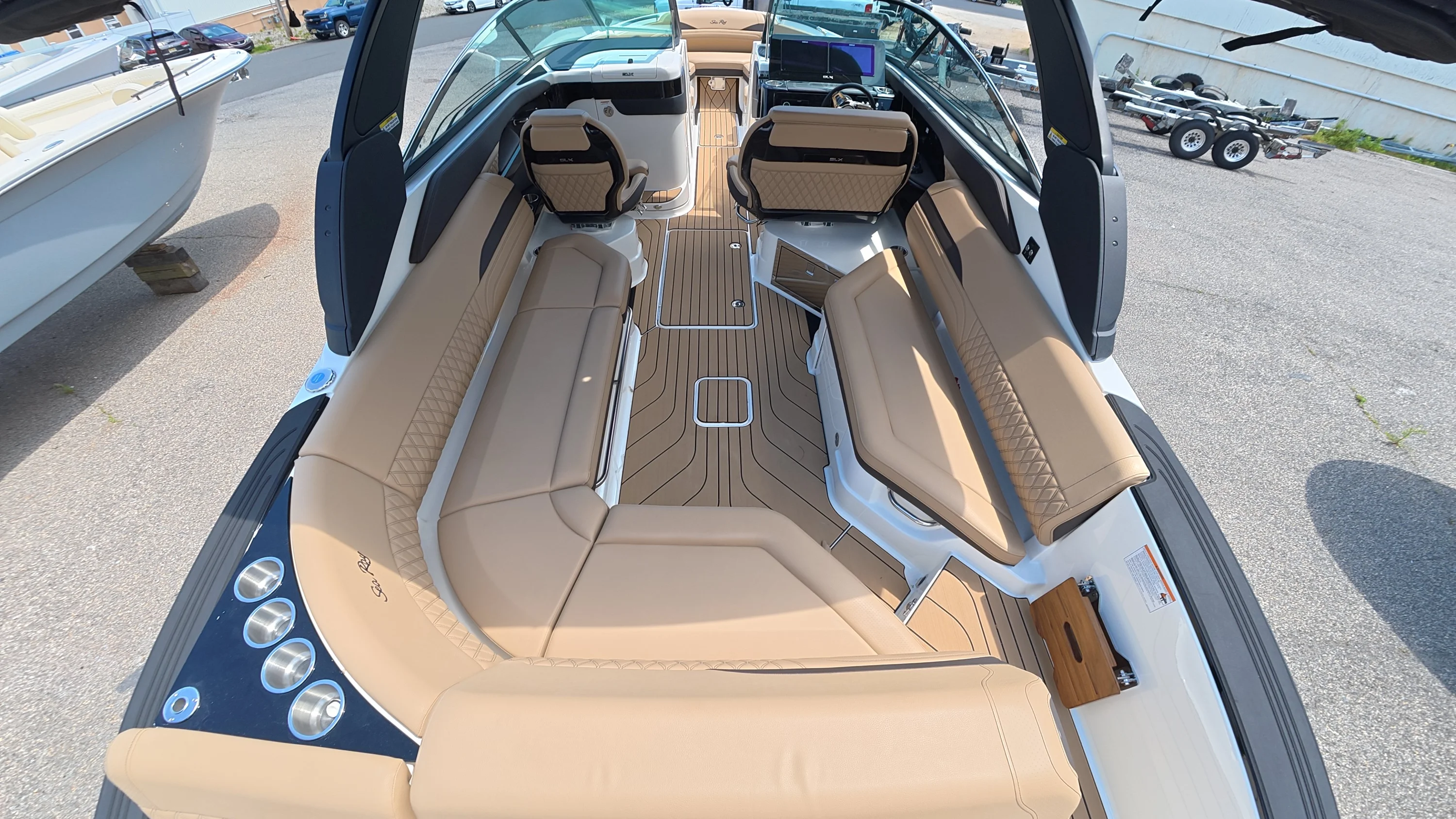 2026 Sea Ray SLX 280 Outboard Image Thumbnail #12