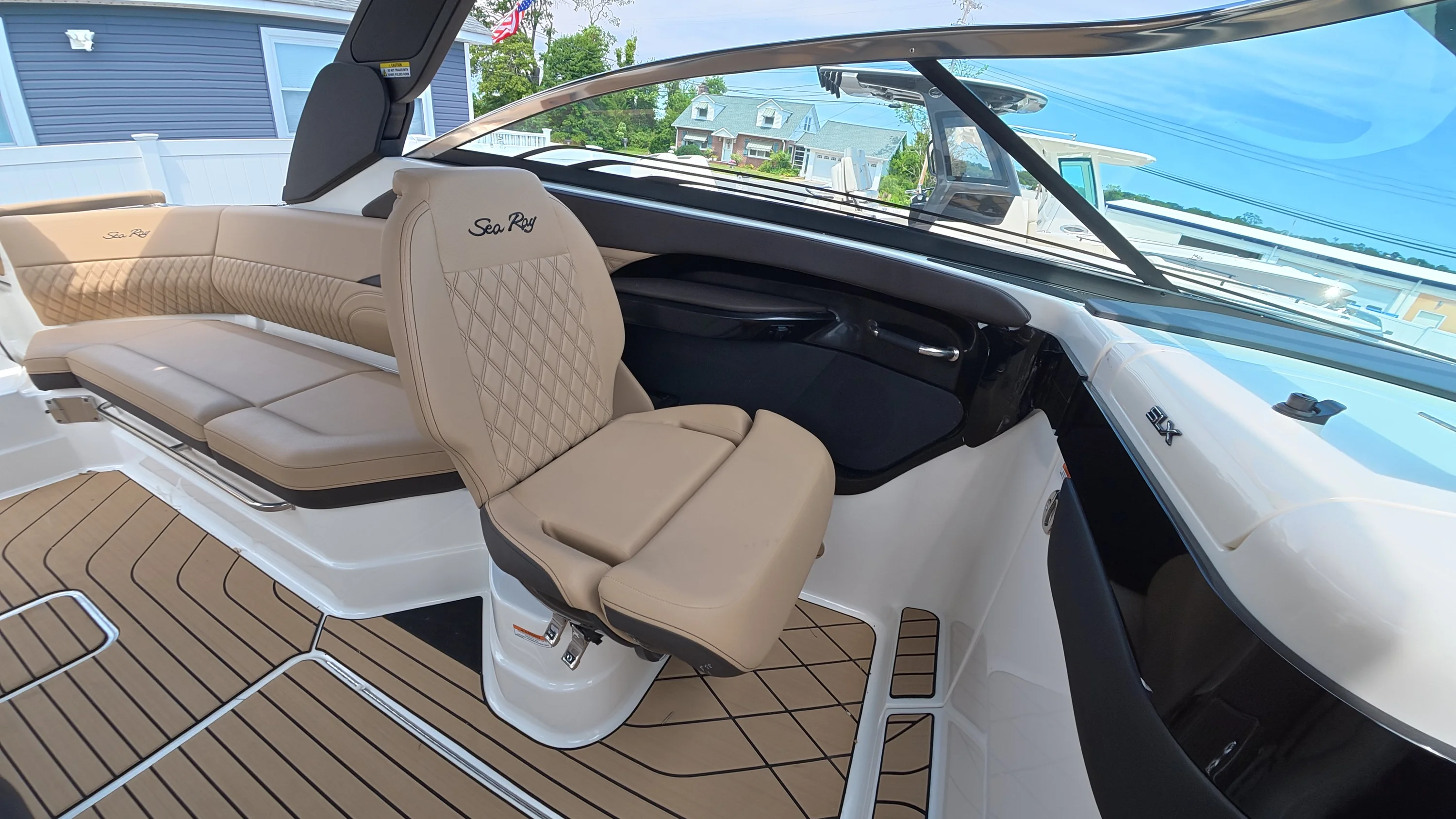 2026 Sea Ray SLX 280 Outboard Image Thumbnail #26