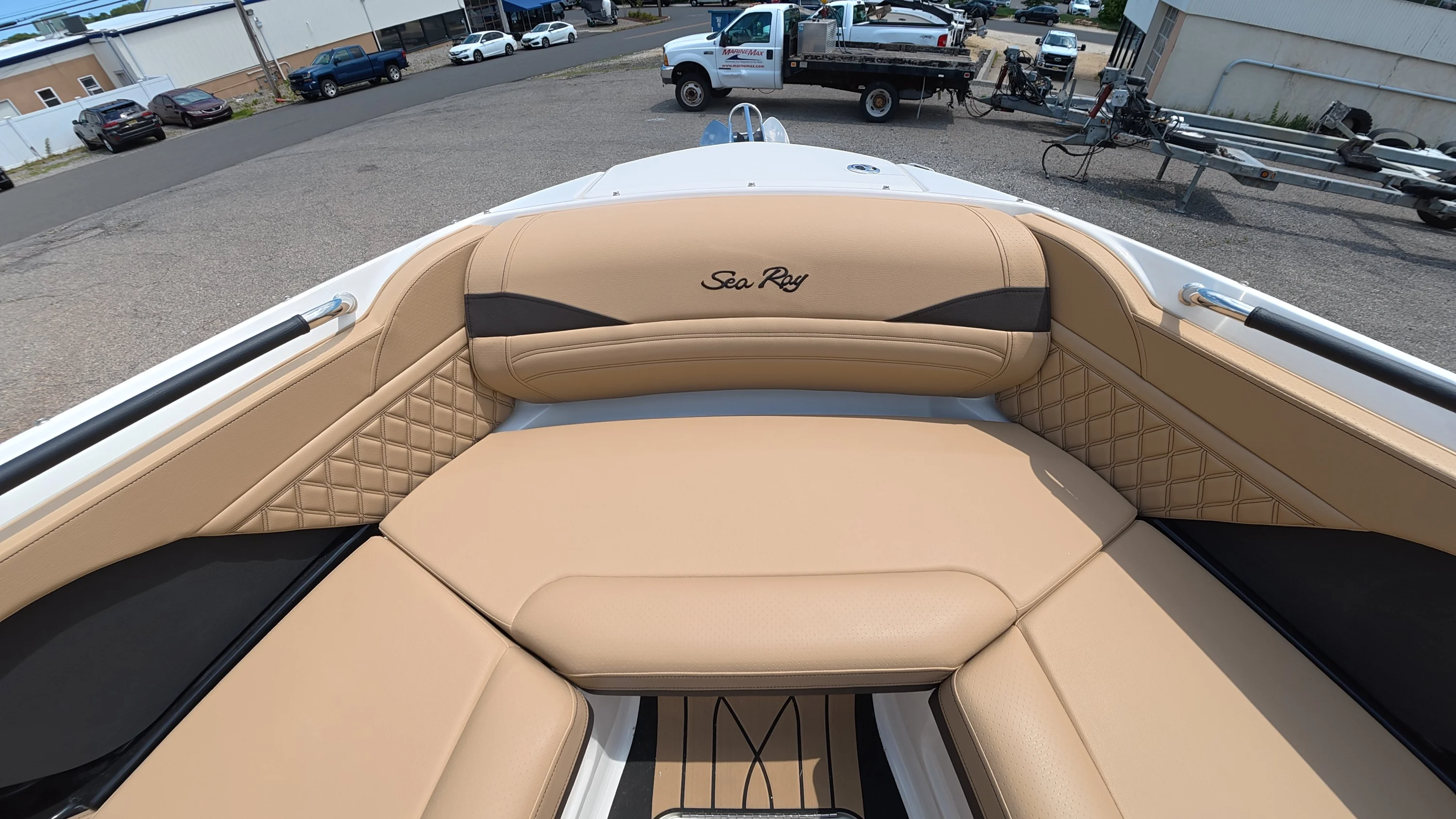 2026 Sea Ray SLX 280 Outboard Image Thumbnail #32