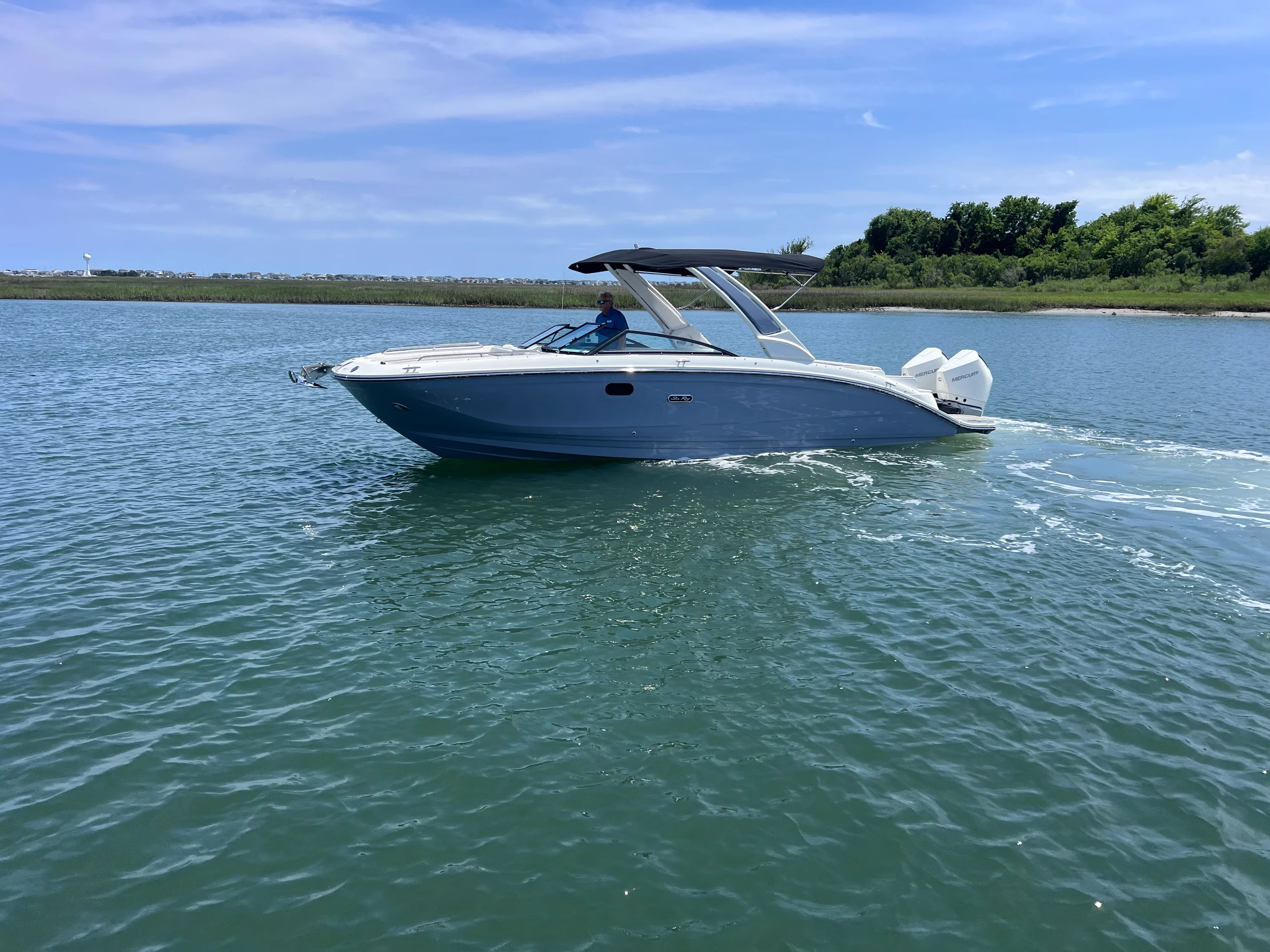2026 Sea Ray SDX 290 Outboard Image Thumbnail #13
