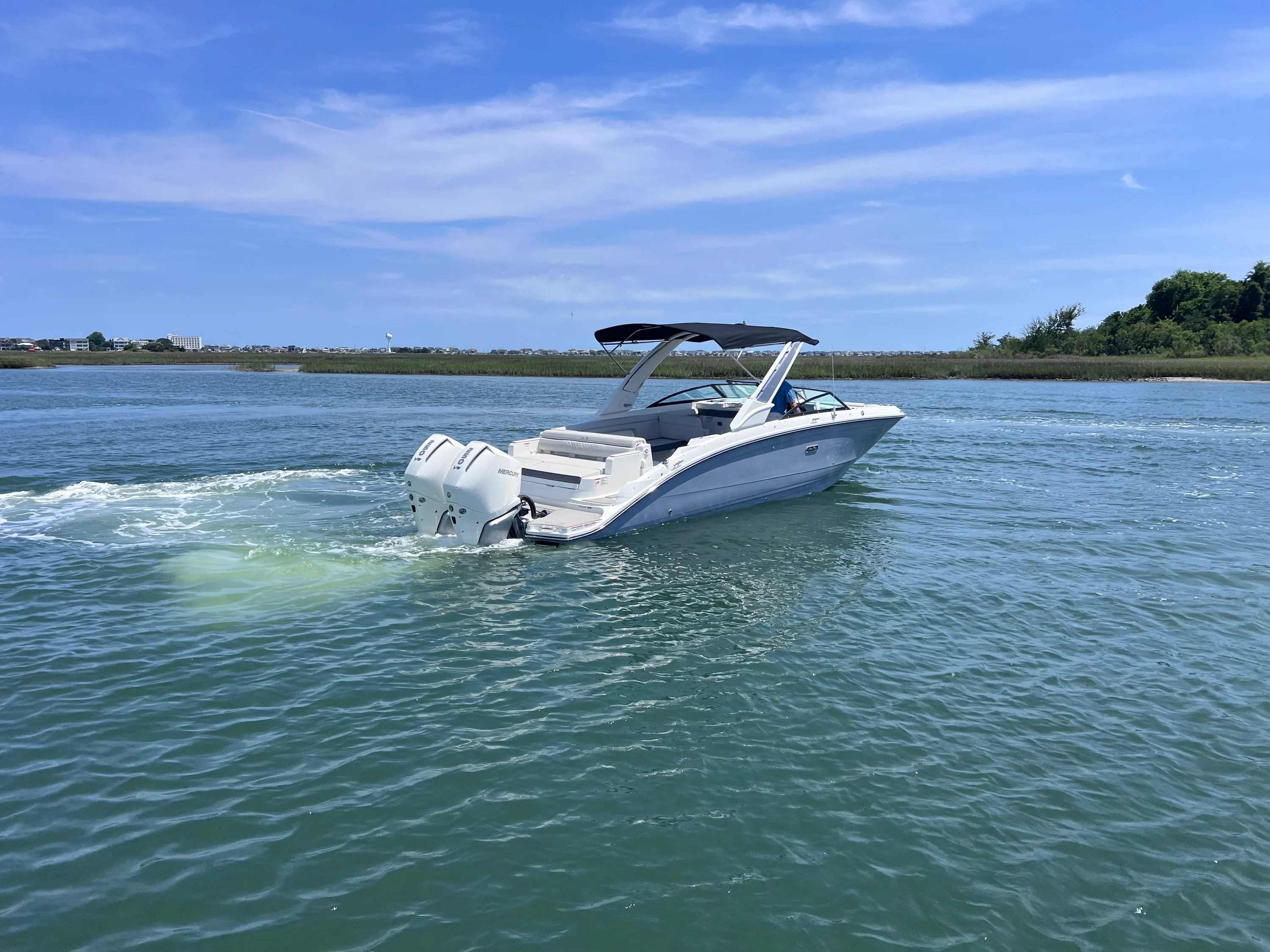 2026 Sea Ray SDX 290 Outboard Image Thumbnail #10