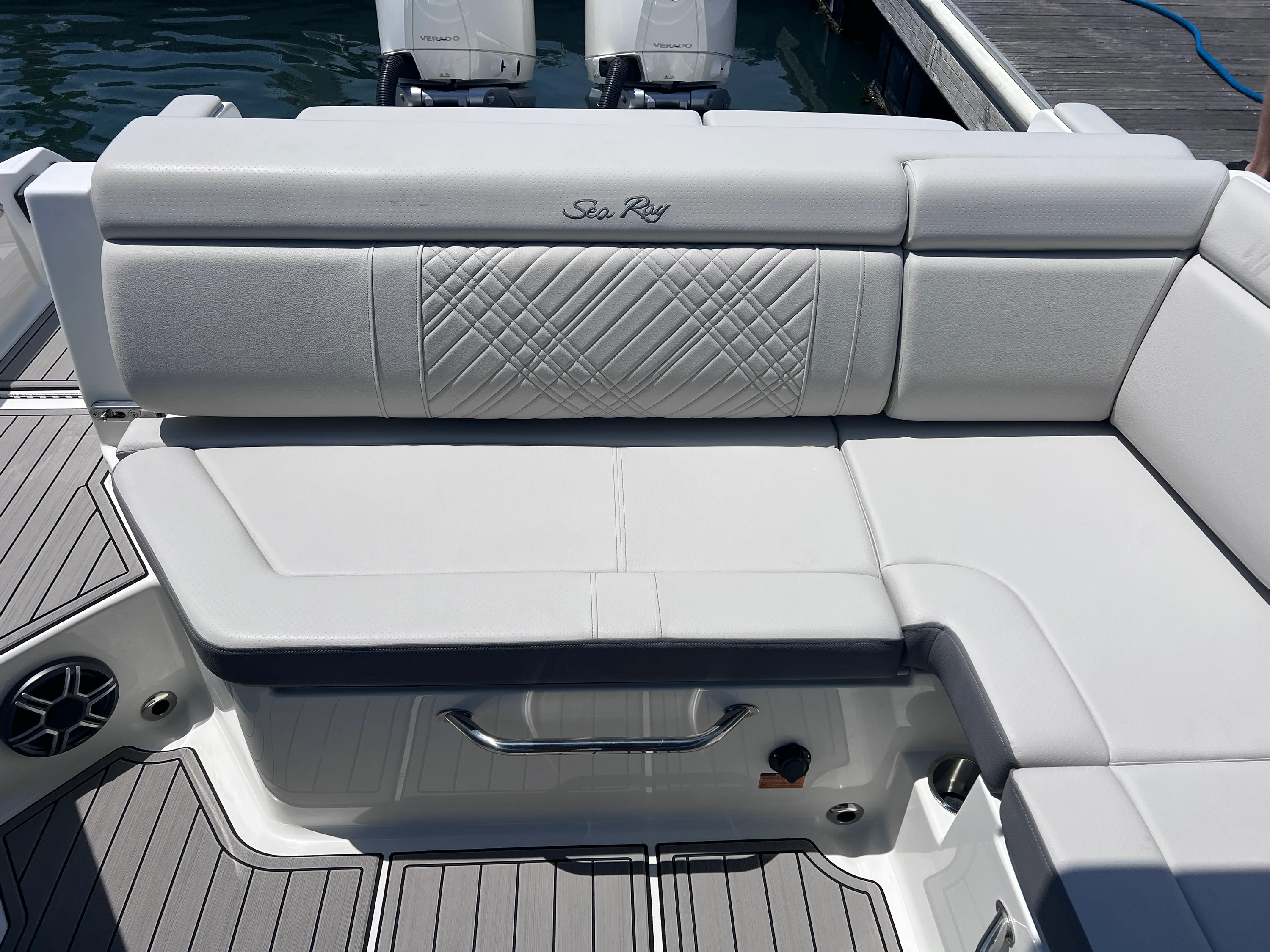 2026 Sea Ray SDX 290 Outboard Image Thumbnail #16