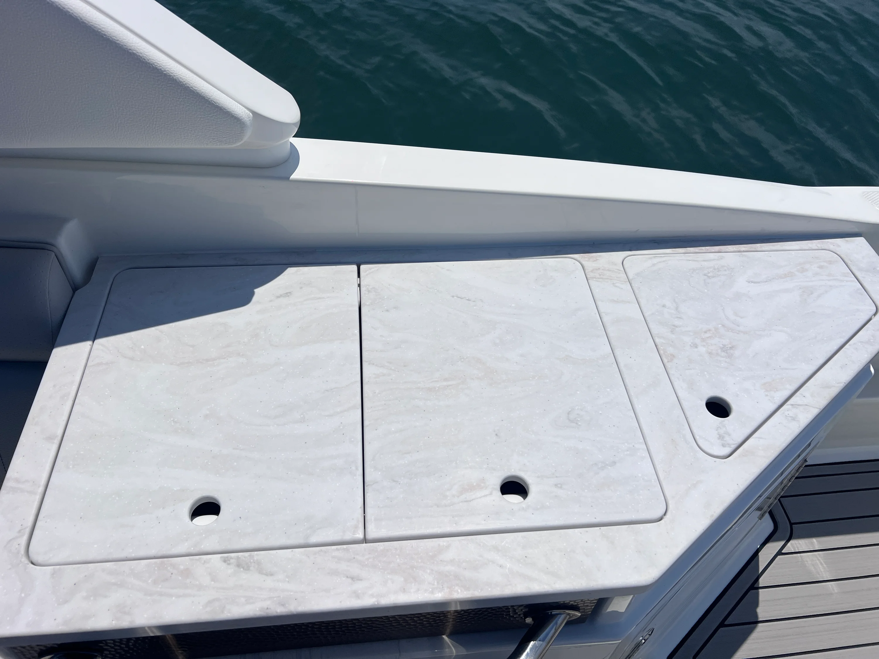 2026 Sea Ray SDX 290 Outboard Image Thumbnail #19