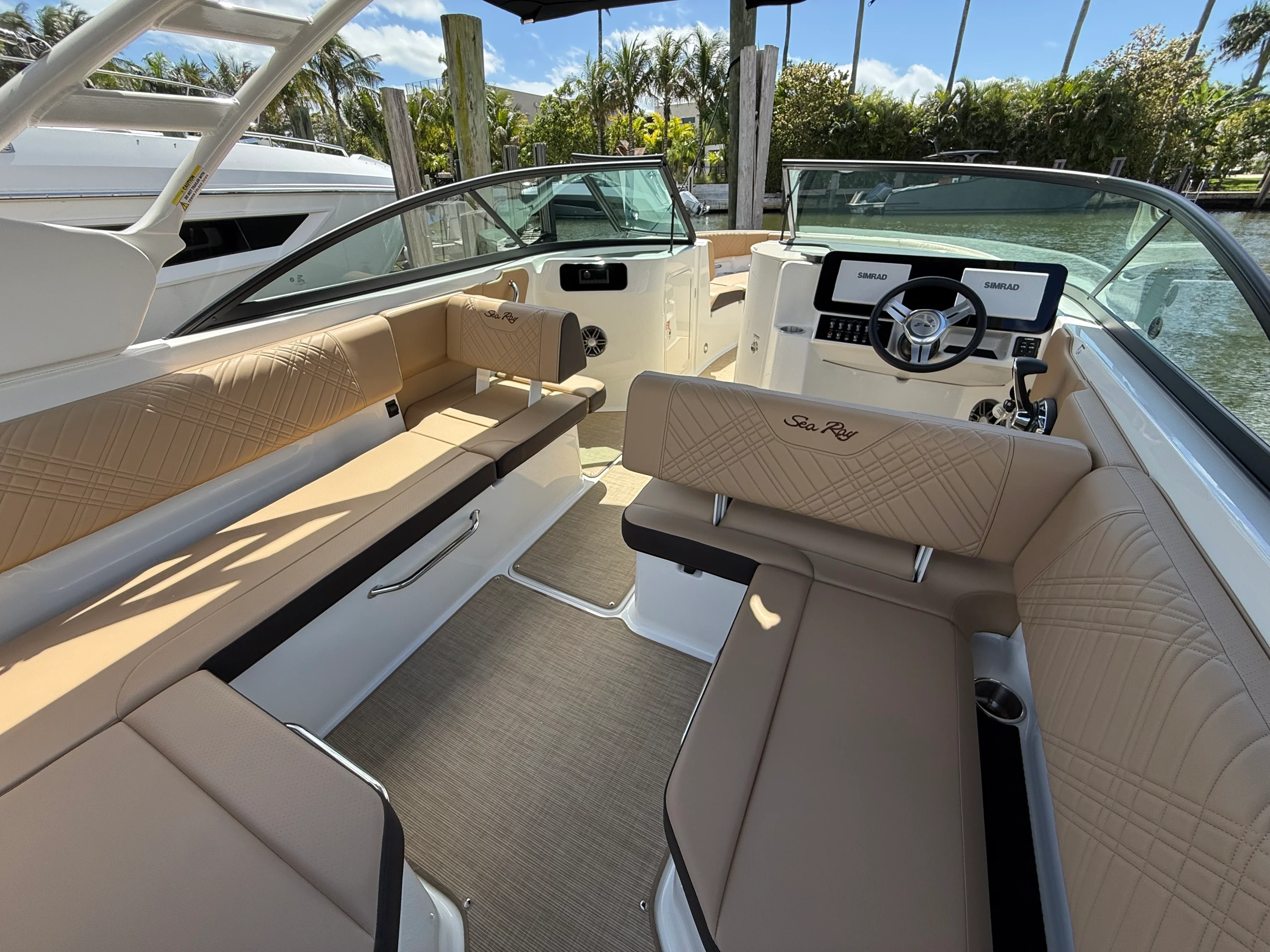 2026 Sea Ray SDX 250 Outboard Image Thumbnail #21