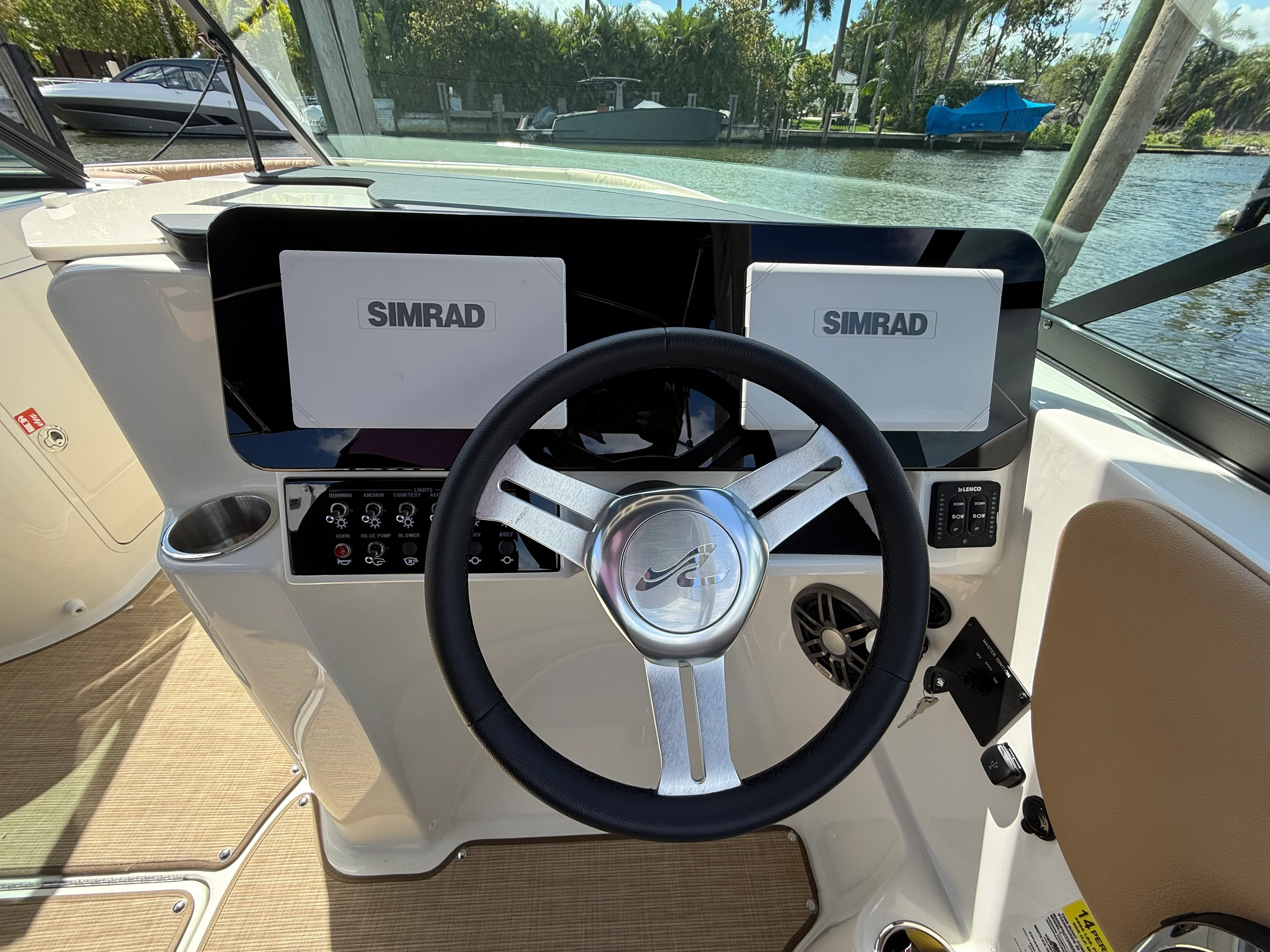 2026 Sea Ray SDX 250 Outboard Image Thumbnail #15