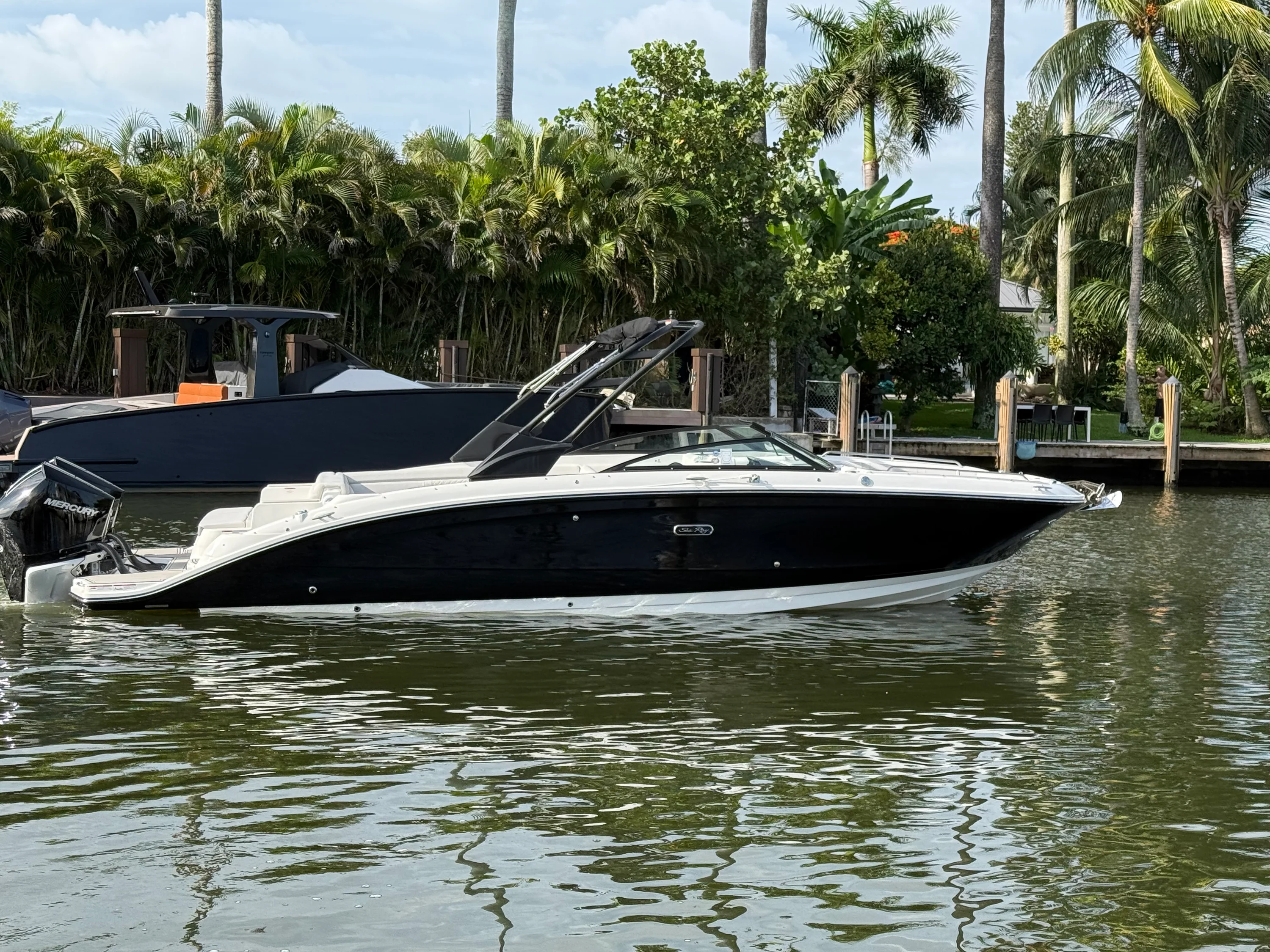 2026 Sea Ray SLX 280 Outboard Image Thumbnail #3