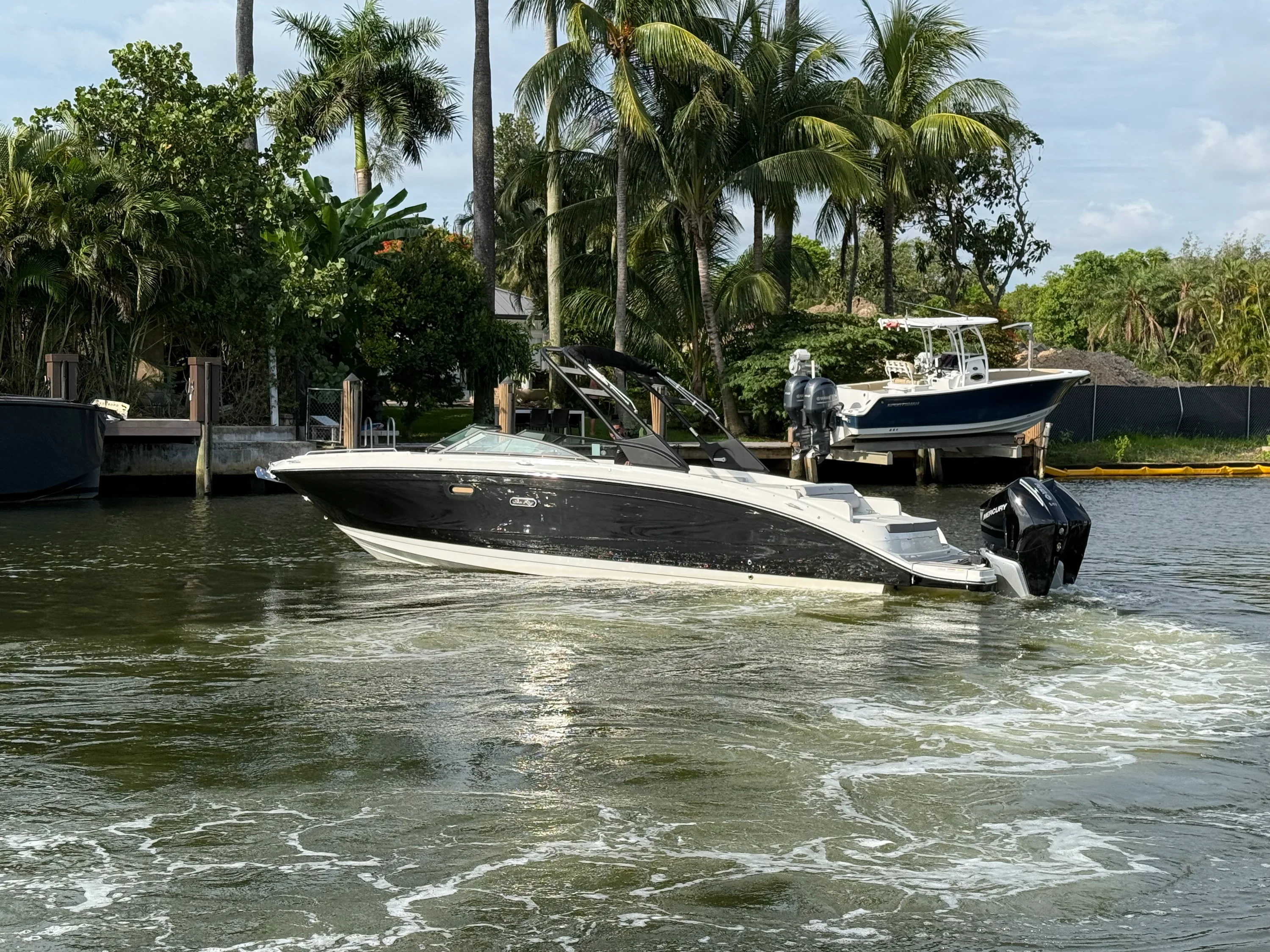 2026 Sea Ray SLX 280 Outboard Image Thumbnail #13