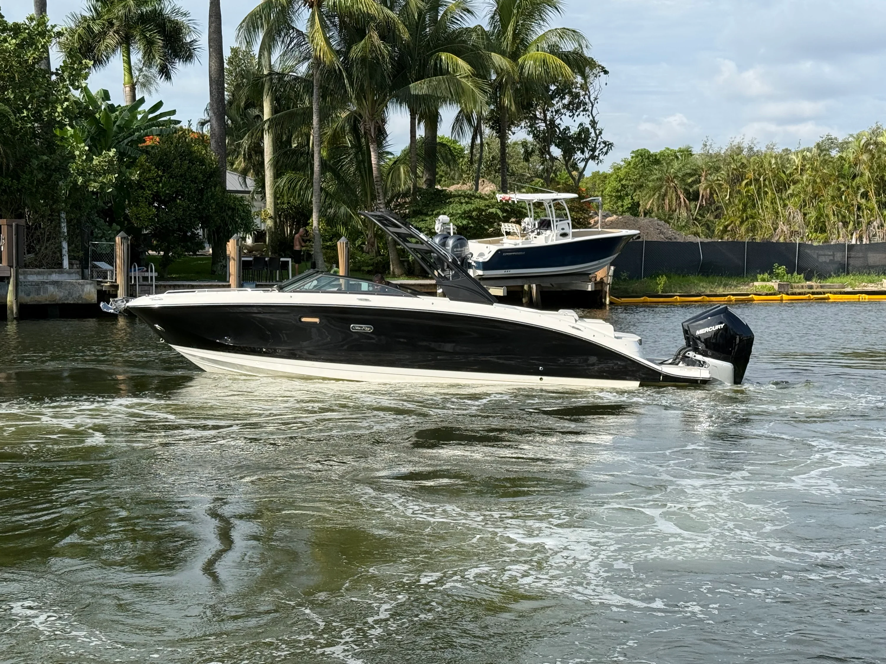 2026 Sea Ray SLX 280 Outboard Image Thumbnail #17