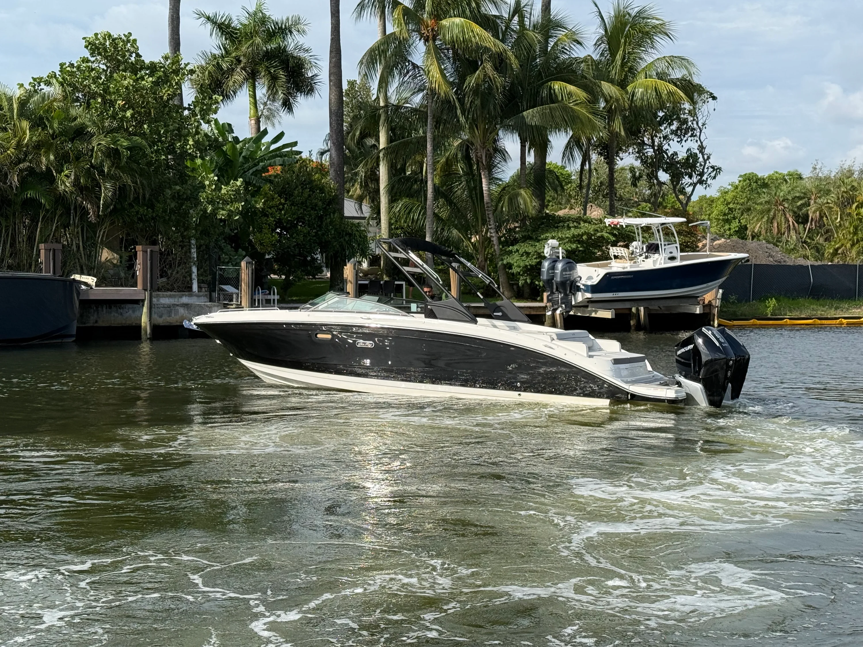 2026 Sea Ray SLX 280 Outboard Image Thumbnail #14