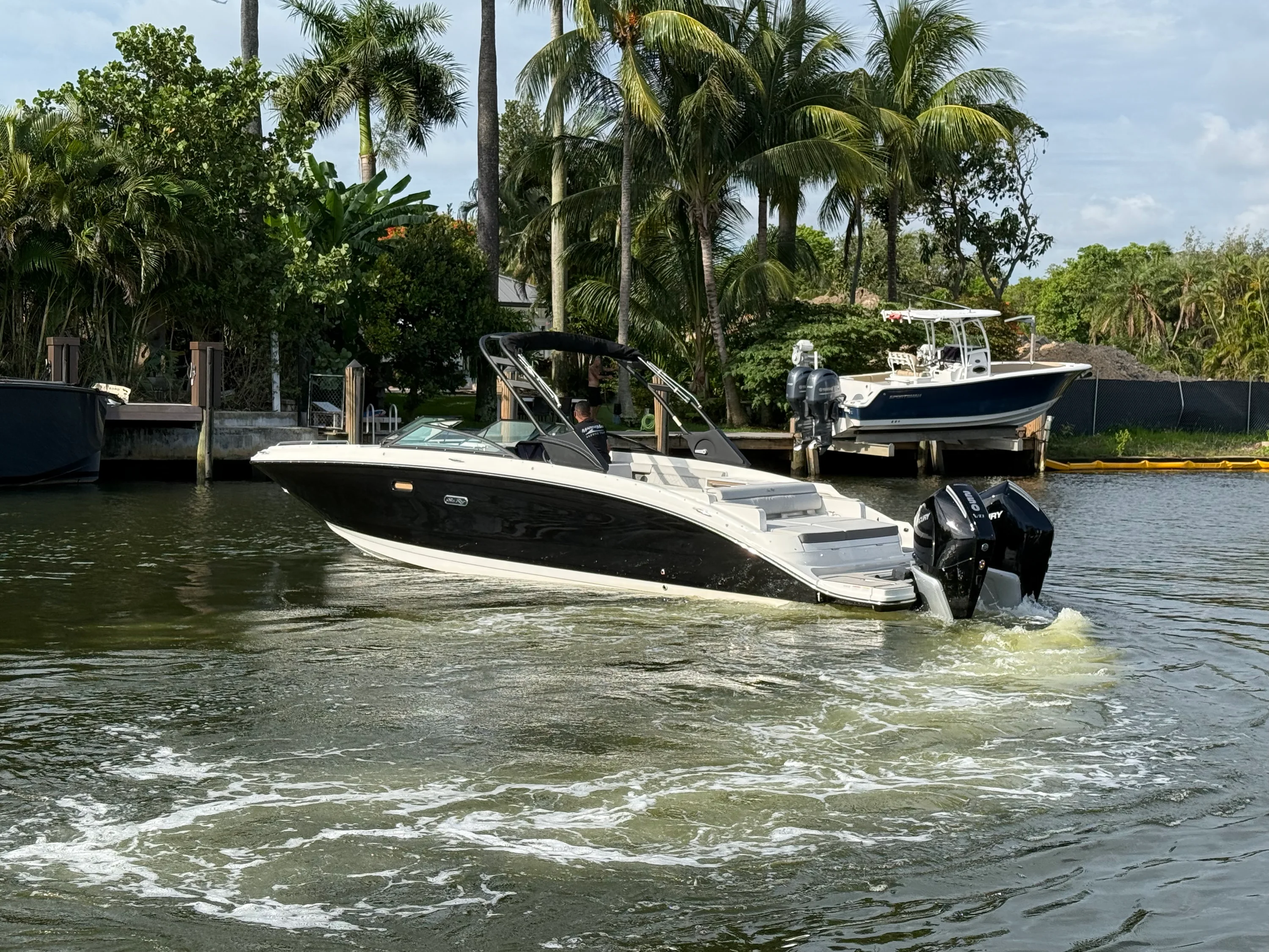 2026 Sea Ray SLX 280 Outboard Image Thumbnail #12