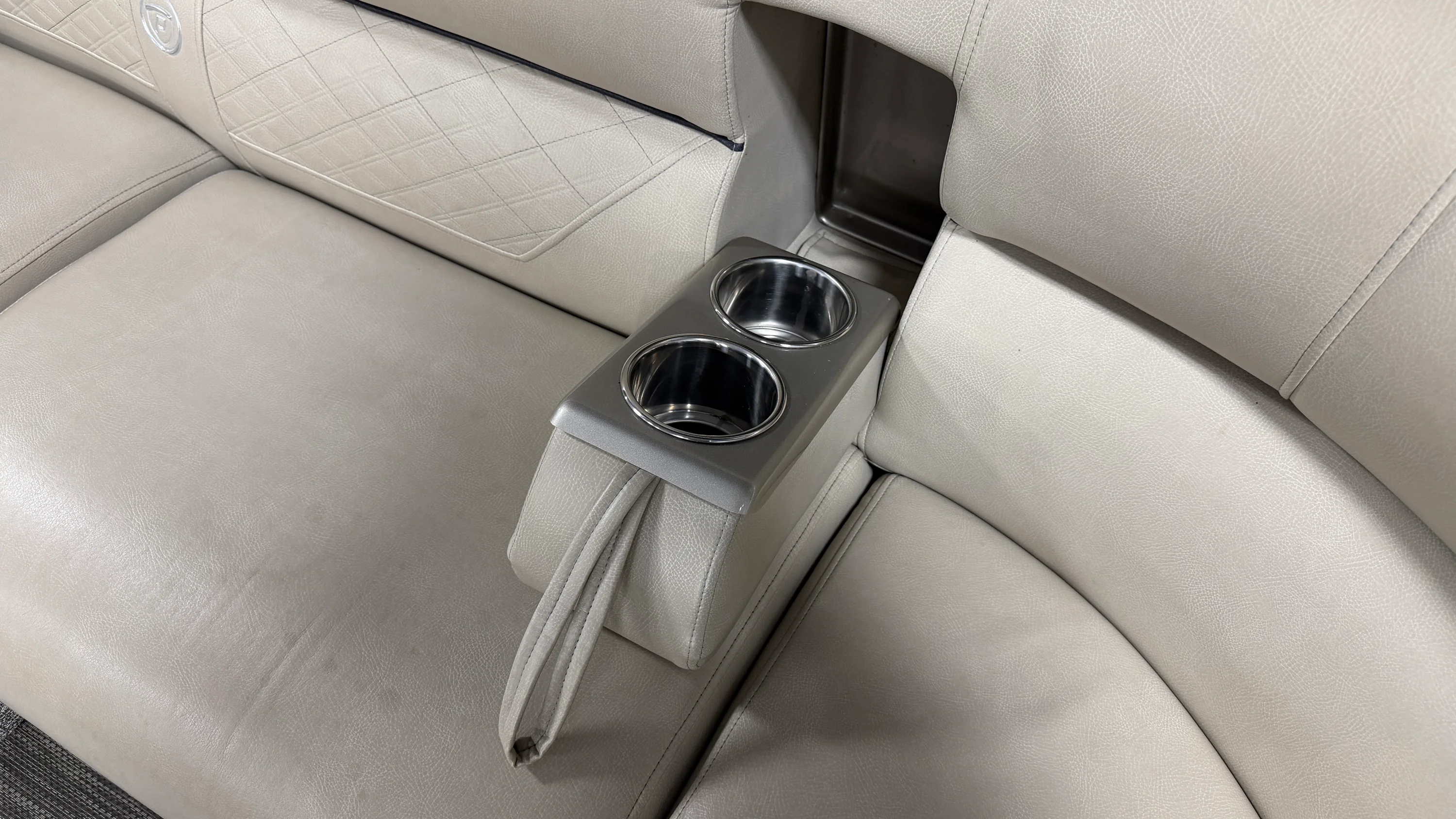 2017 Premier 270 S-SERIES Image Thumbnail #24