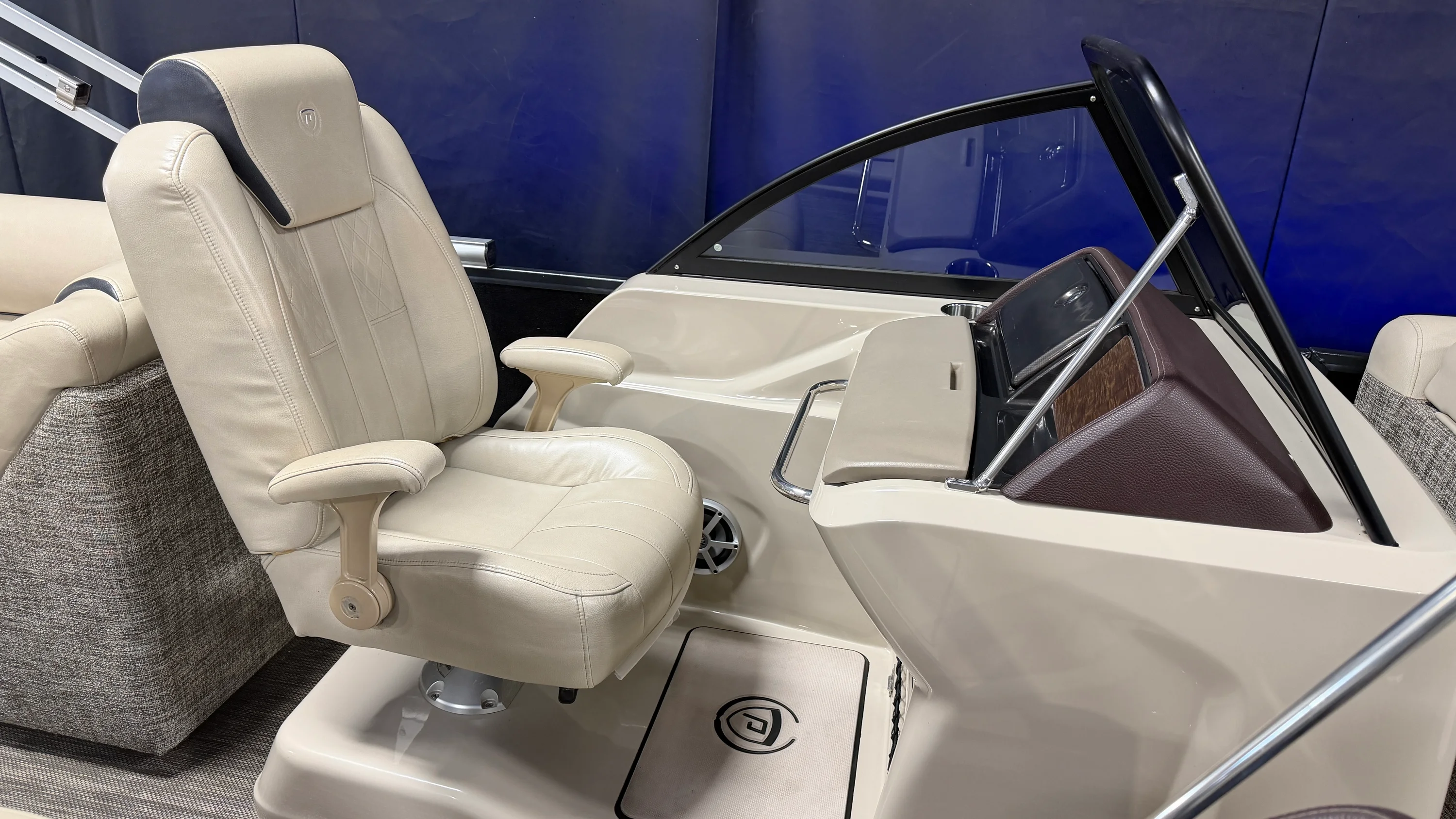 2017 Premier 270 S-SERIES Image Thumbnail #35