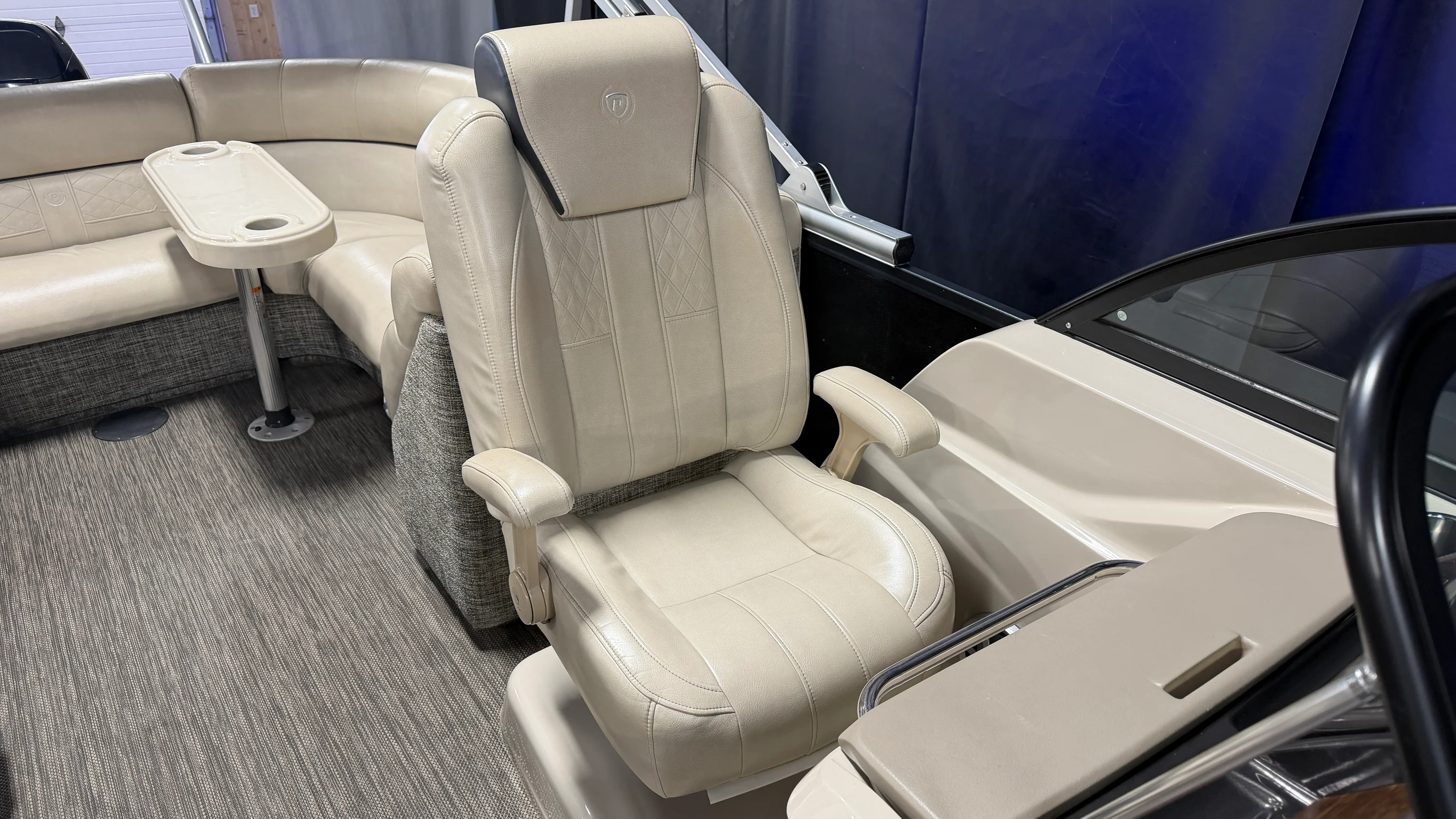2017 Premier 270 S-SERIES Image Thumbnail #36